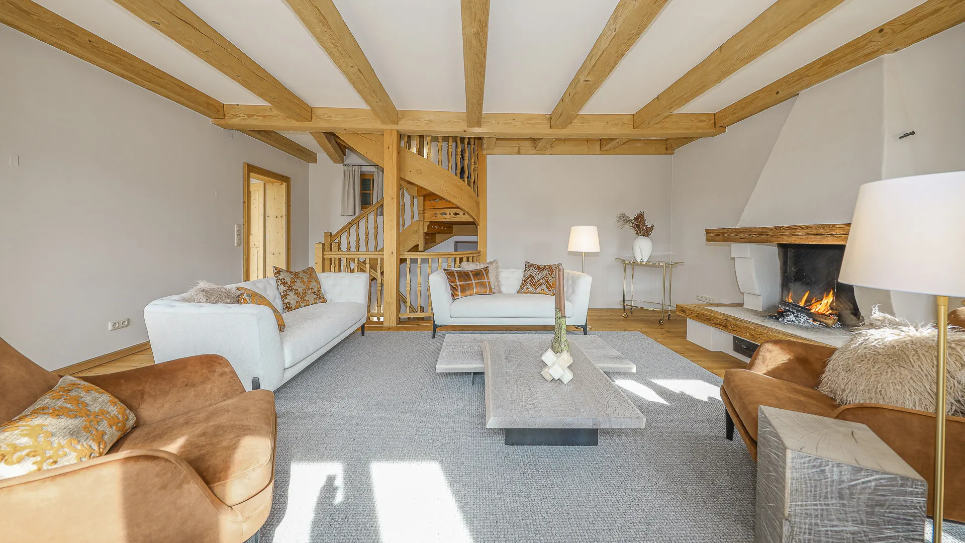 KITZIMMO-Exklusives Landhaus mit Pool in bester Lage - Immobilien Kitzbühel.