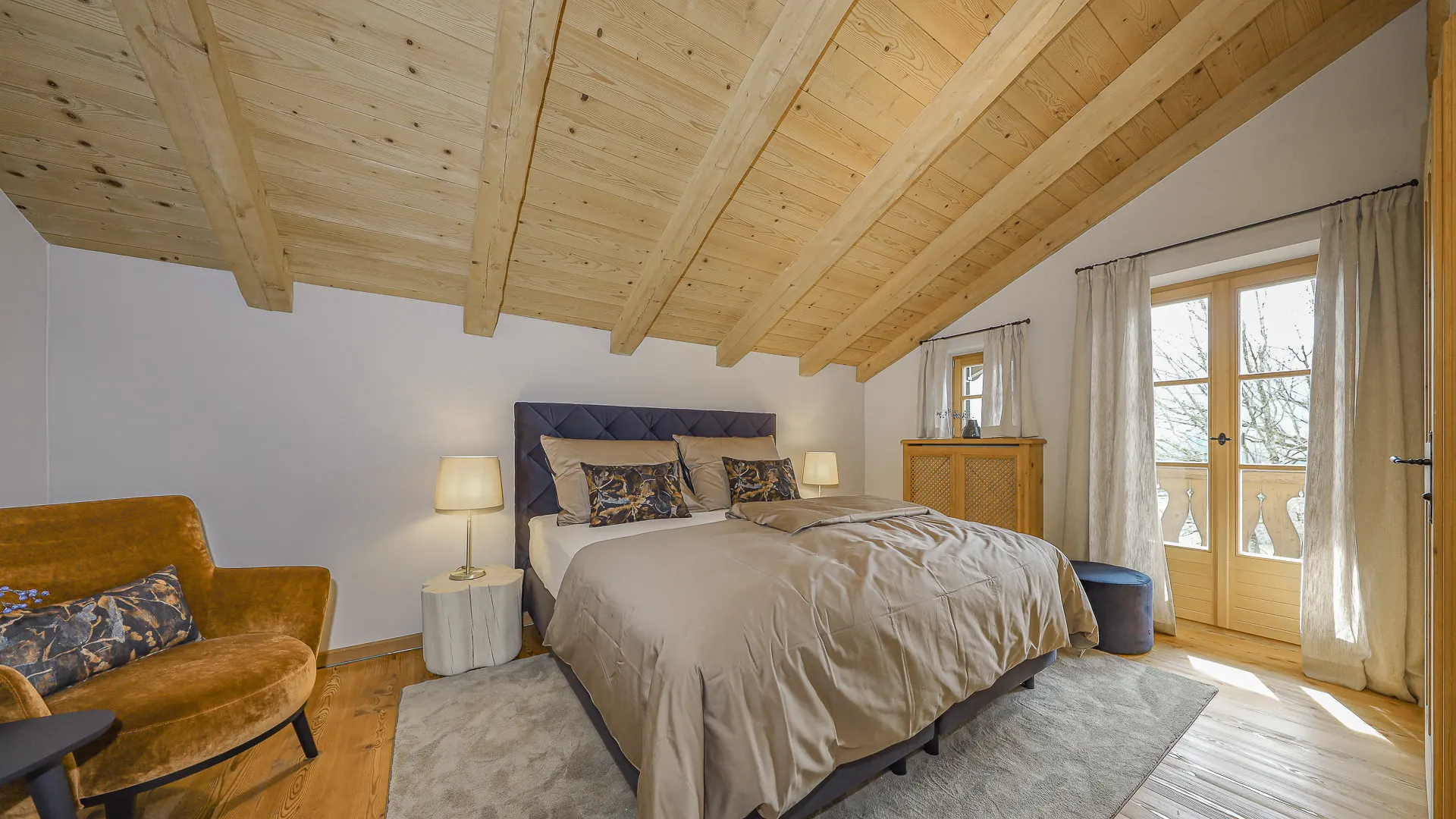 KITZIMMO-Exklusives Landhaus mit Pool in bester Lage - Immobilien Kitzbühel.