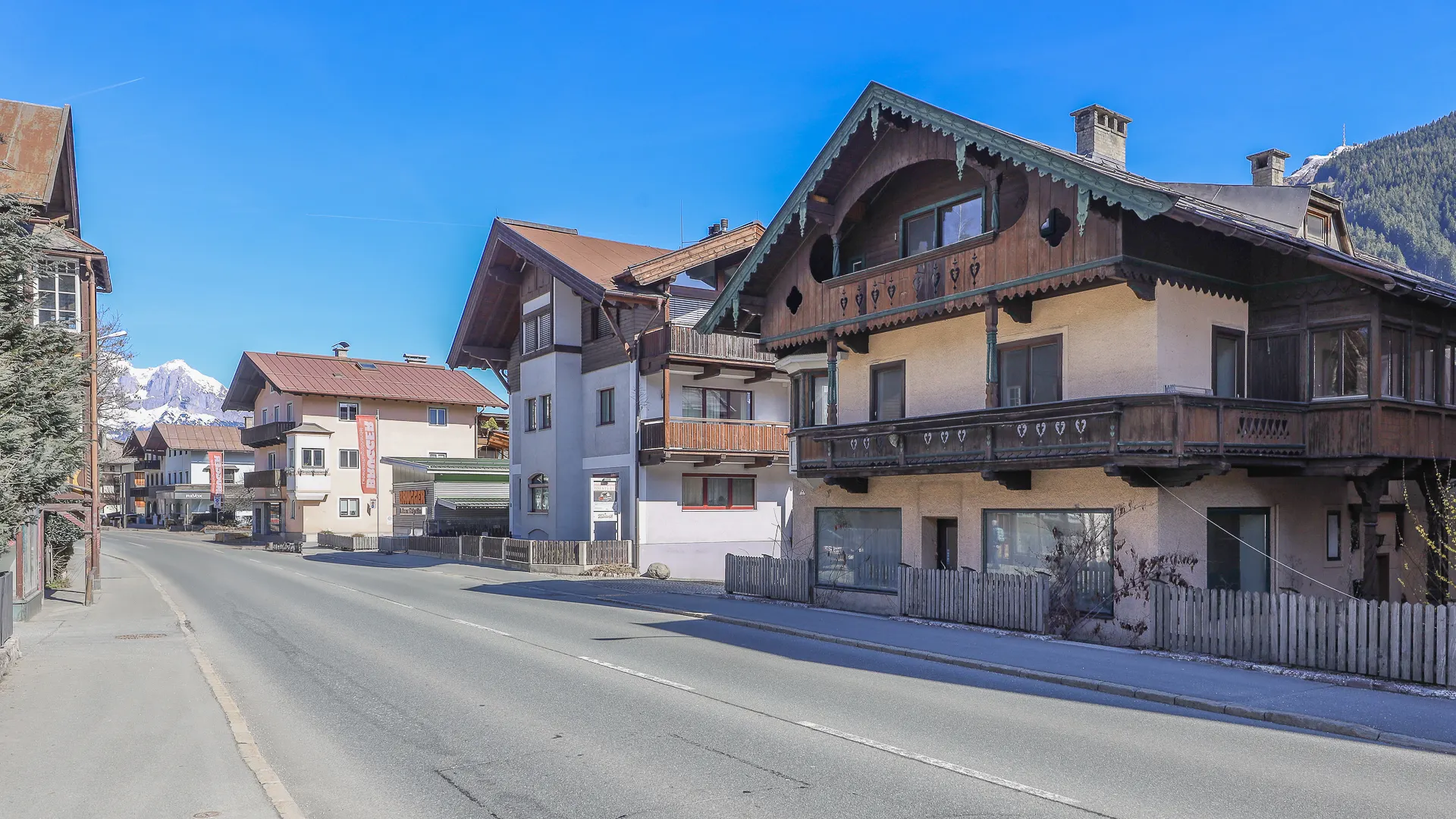 KITZIMMO-Stadthaus mit Baugenehmigung kaufen - Immobilien Kitzbühel.