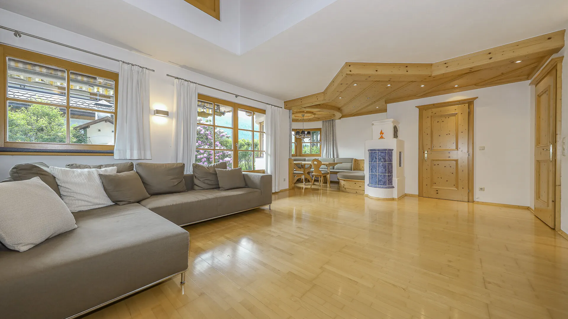 KITZIMMO-Gepflegtes Einfamilienhaus mit Kaiserblick kaufen - Immobilien Kitzbühel.-6-7