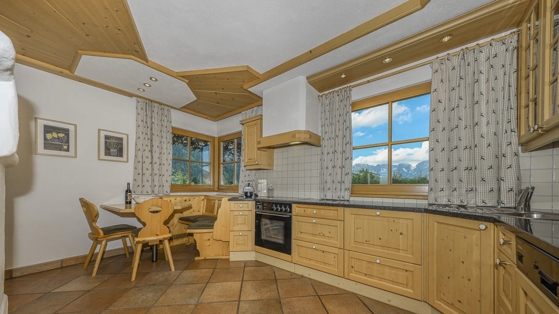 KITZIMMO-Gepflegtes Einfamilienhaus mit Kaiserblick kaufen - Immobilien Kitzbühel.-6-8