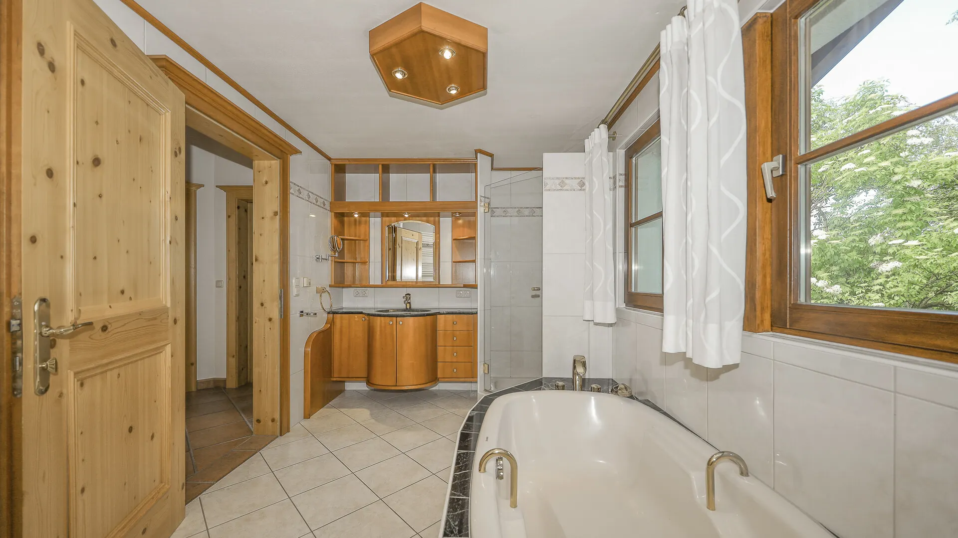 KITZIMMO-Gepflegtes Einfamilienhaus mit Kaiserblick kaufen - Immobilien Kitzbühel.-6-10