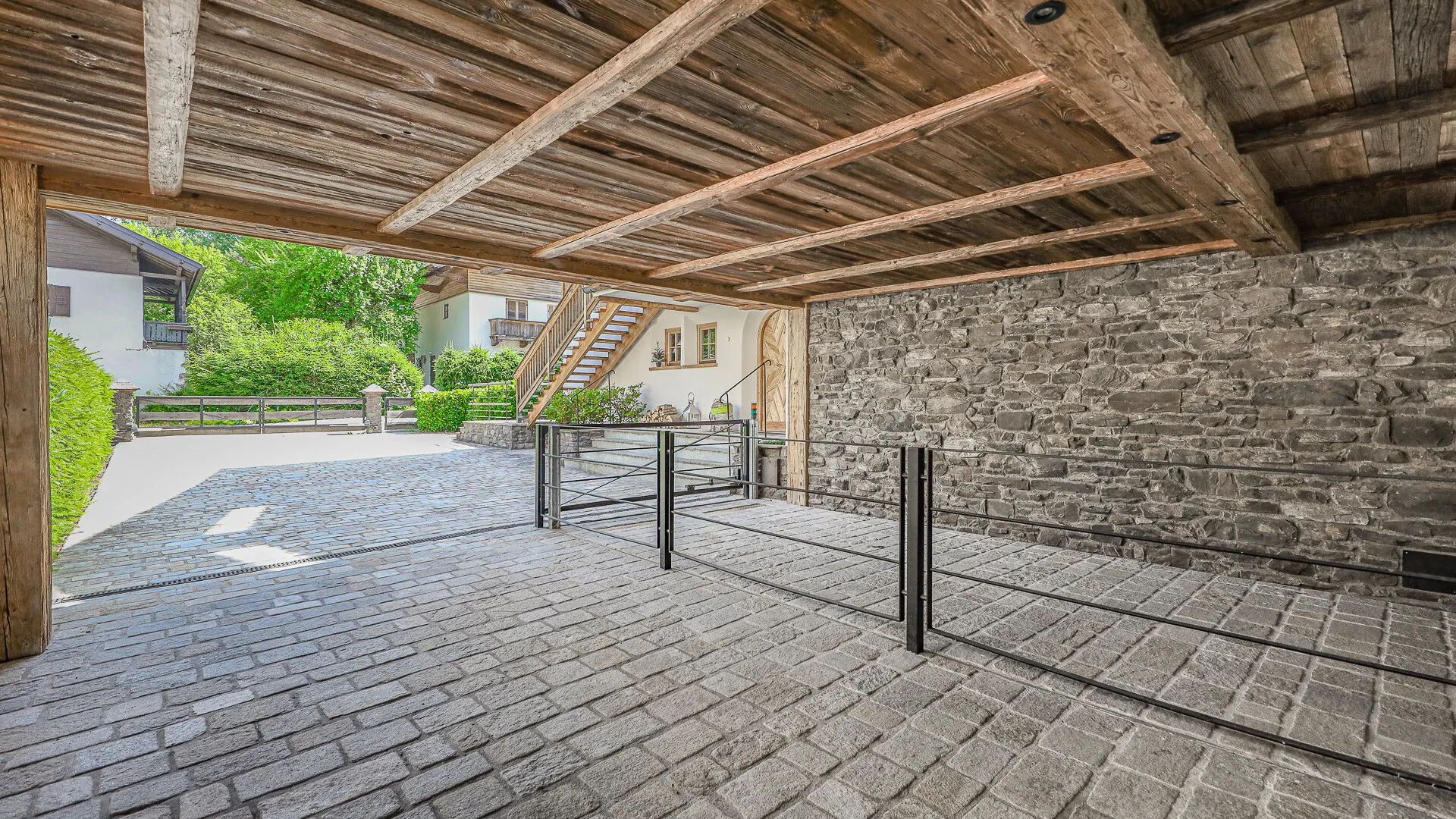 KITZIMMO-Luxus-Stadtvilla in Kitzbühel.-23