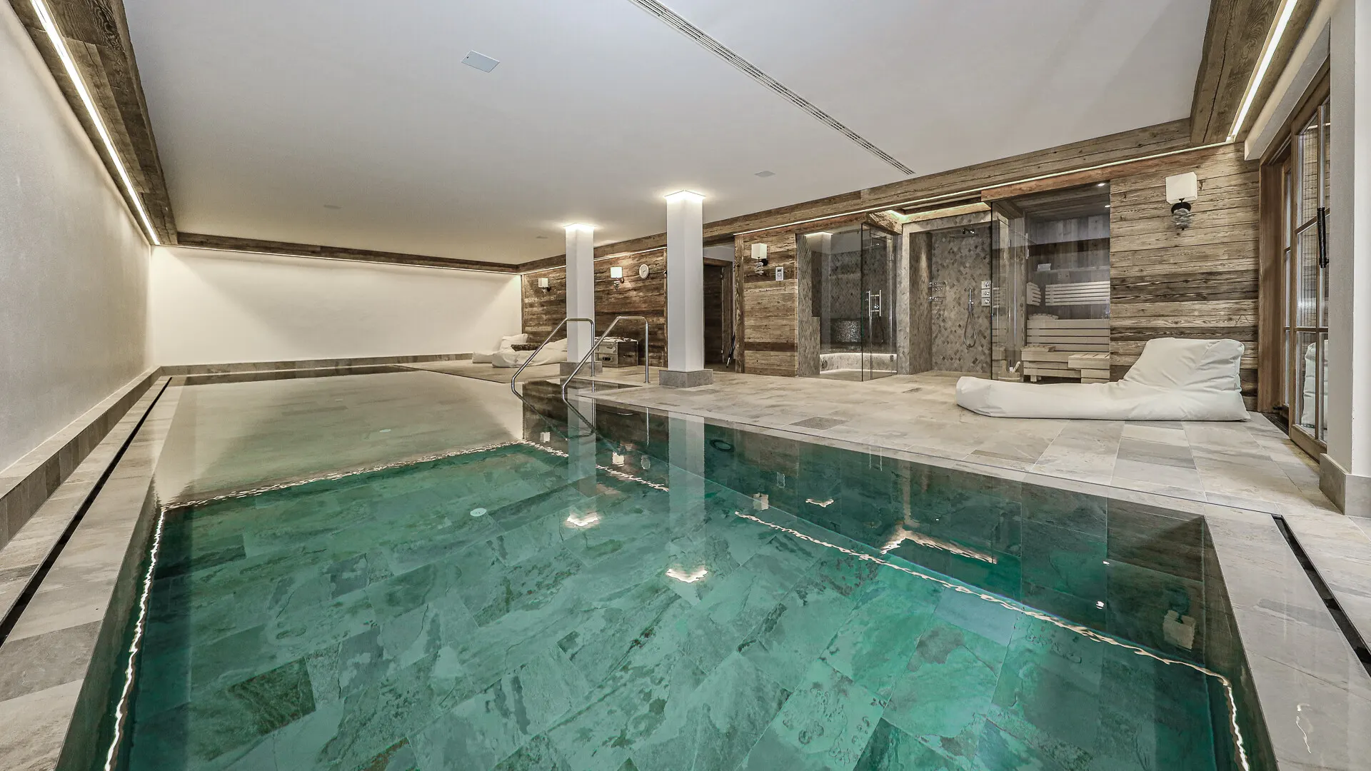 KITZIMMO-Luxus-Stadtvilla in Kitzbühel.-17