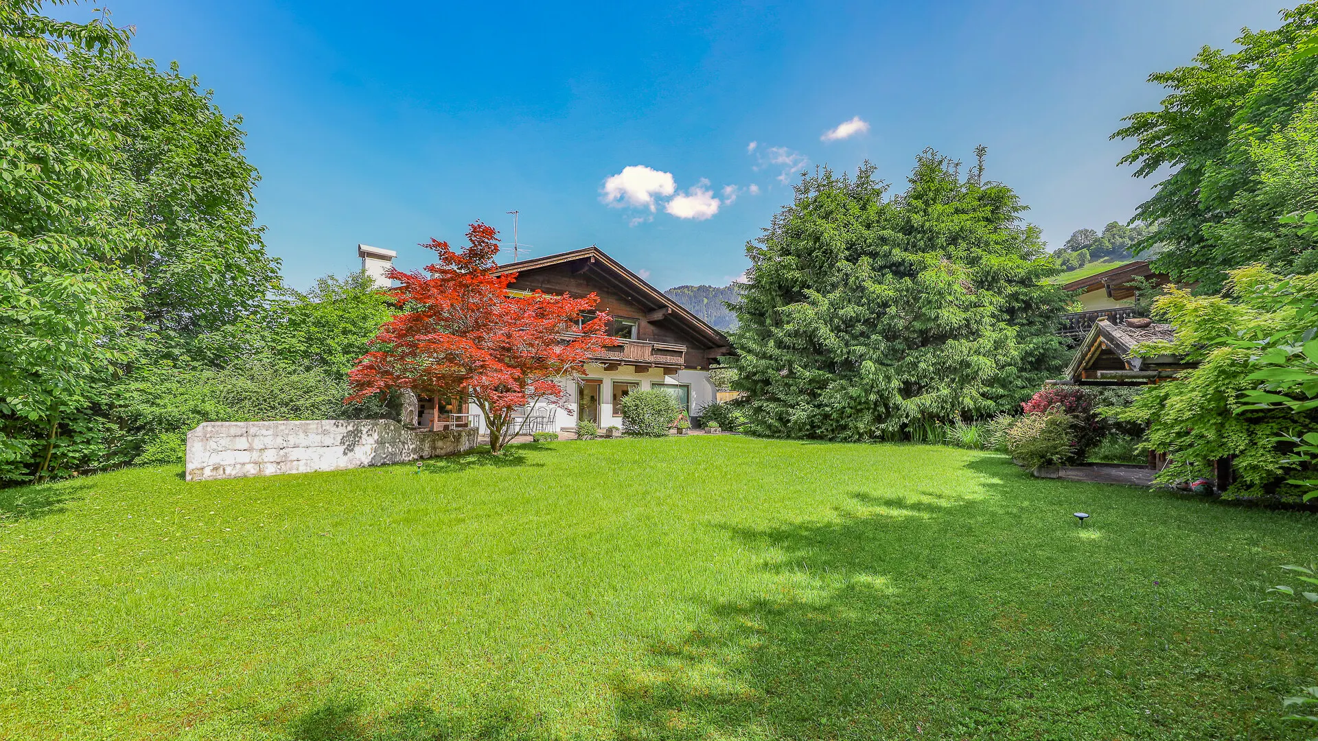 KITZIMMO-Baugrundstück mit Altbestand in Toplage auf der Bichlalm - Immobilien Kitzbühel.-2