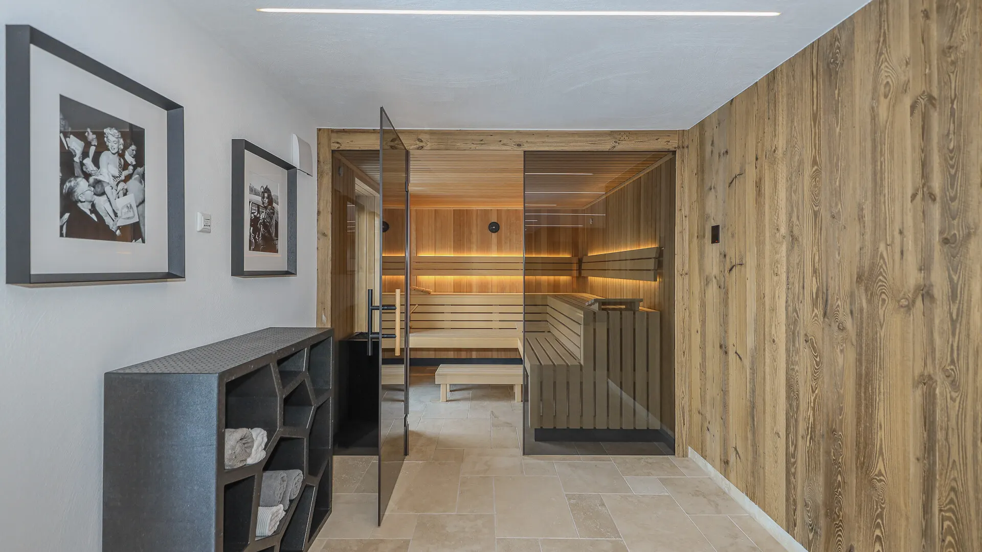 KITZIMMO-Luxusvilla mit Pool und Kaiserblick kaufen - Immobilien Ellmau.