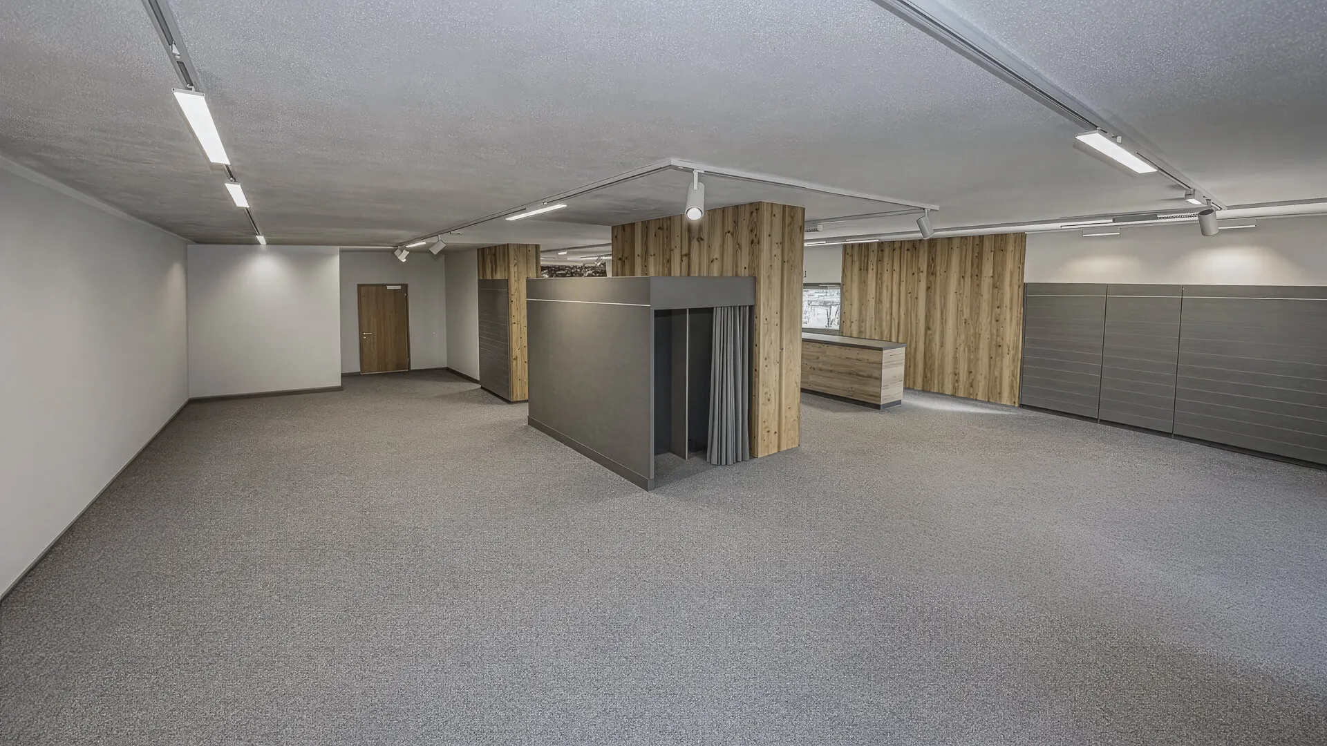 KITZIMMO-Großzügige Geschäftsfläche mitten im Dorfzentrum mieten - Immobilien Ellmau.