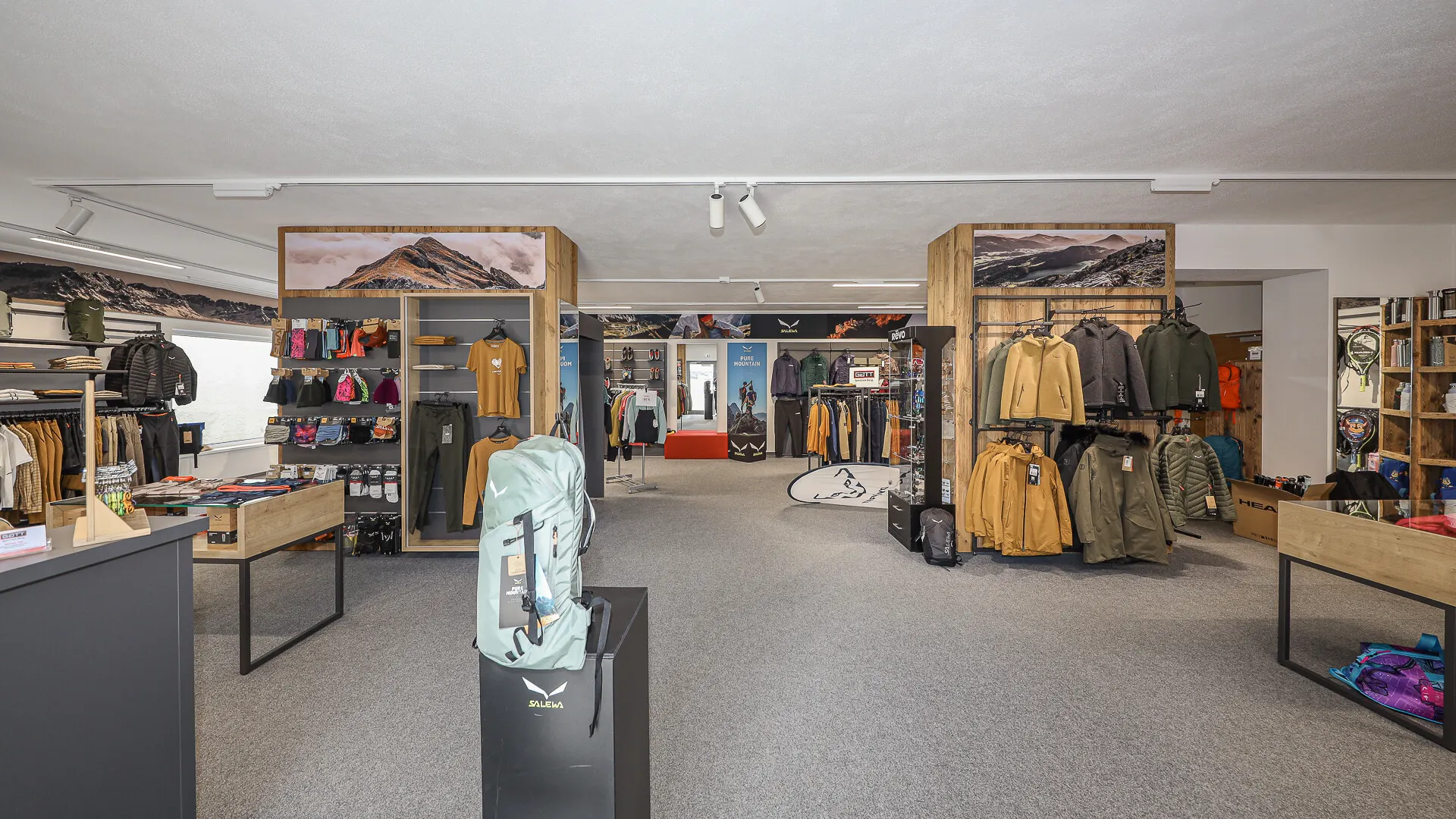 KITZIMMO-Großzügige Geschäftsfläche mitten im Dorfzentrum mieten - Immobilien Ellmau.