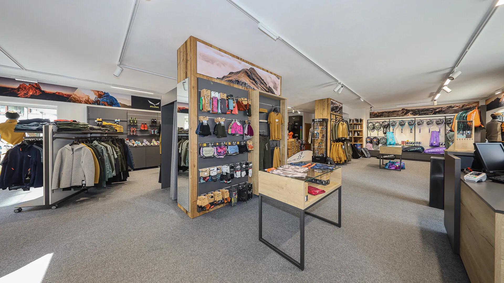 KITZIMMO-Großzügige Geschäftsfläche mitten im Dorfzentrum mieten - Immobilien Ellmau.