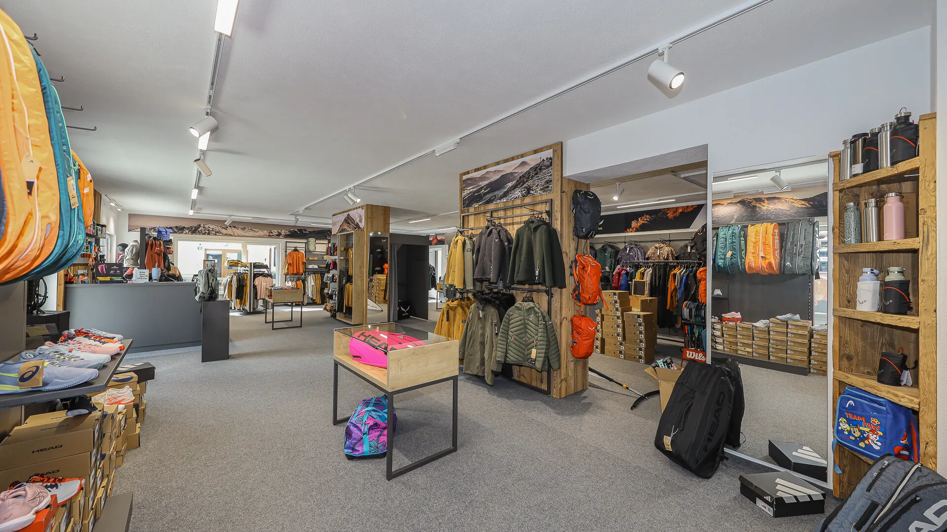 KITZIMMO-Großzügige Geschäftsfläche mitten im Dorfzentrum mieten - Immobilien Ellmau.