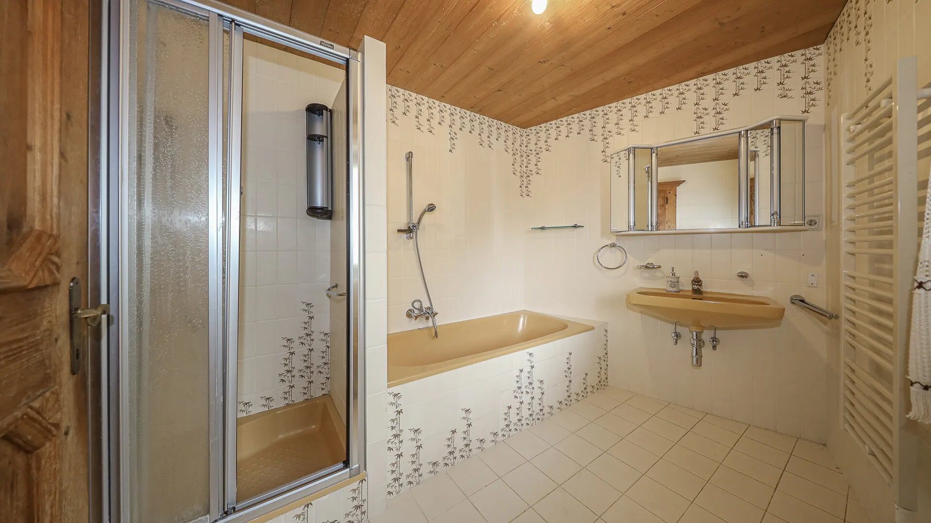 KITZIMMO-Einfamilienhaus am Fuße des Hahnenkamm an der Skipiste mieten - Immobilien Kitzbühel.