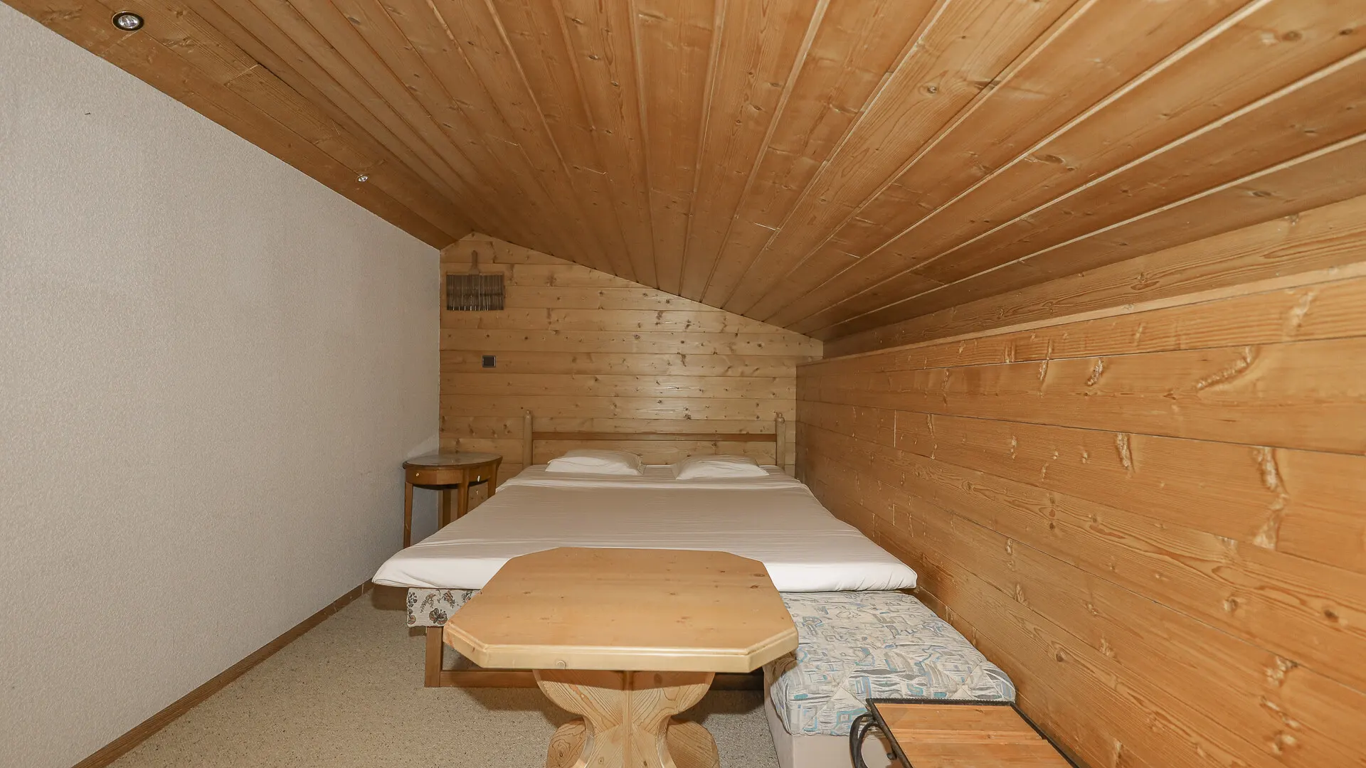 KITZIMMO-Einfamilienhaus am Fuße des Hahnenkamm an der Skipiste mieten - Immobilien Kitzbühel.