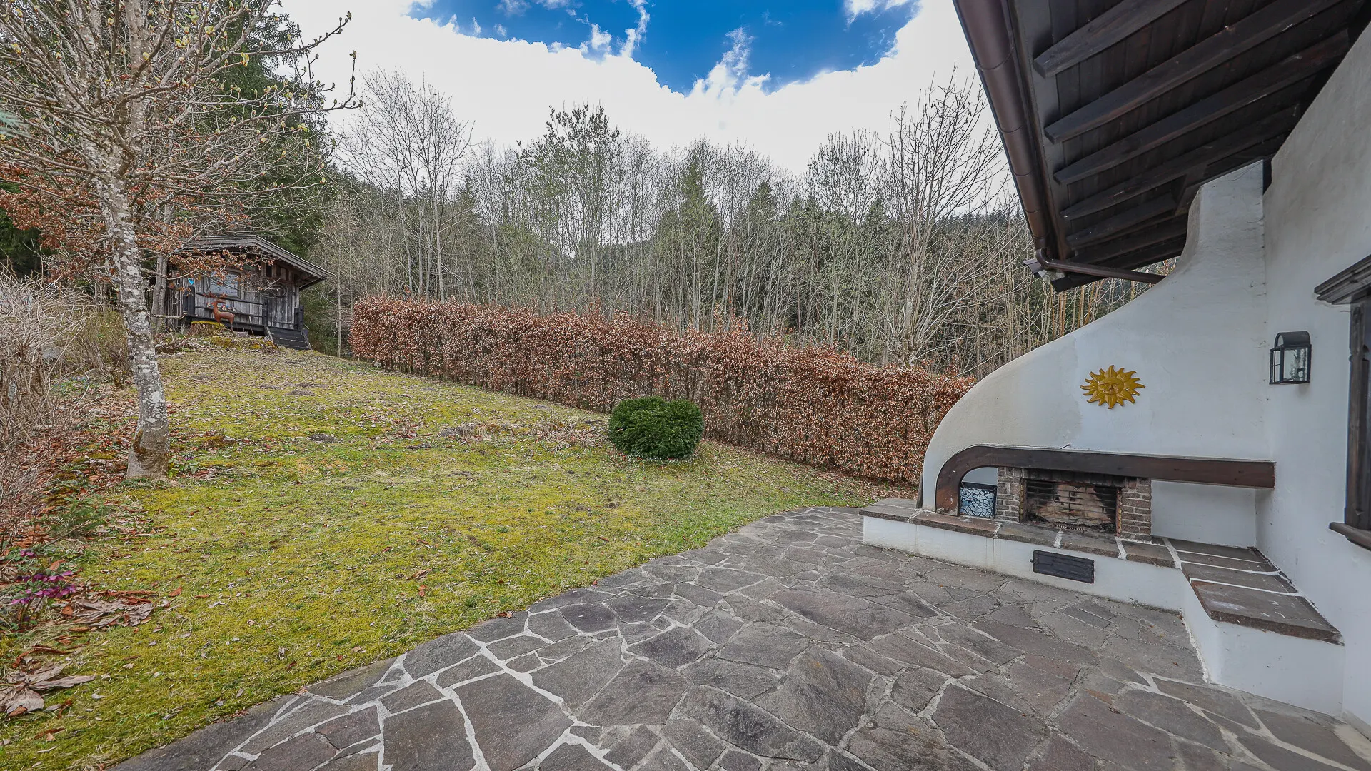 KITZIMMO-Einfamilienhaus am Fuße des Hahnenkamm an der Skipiste mieten - Immobilien Kitzbühel.