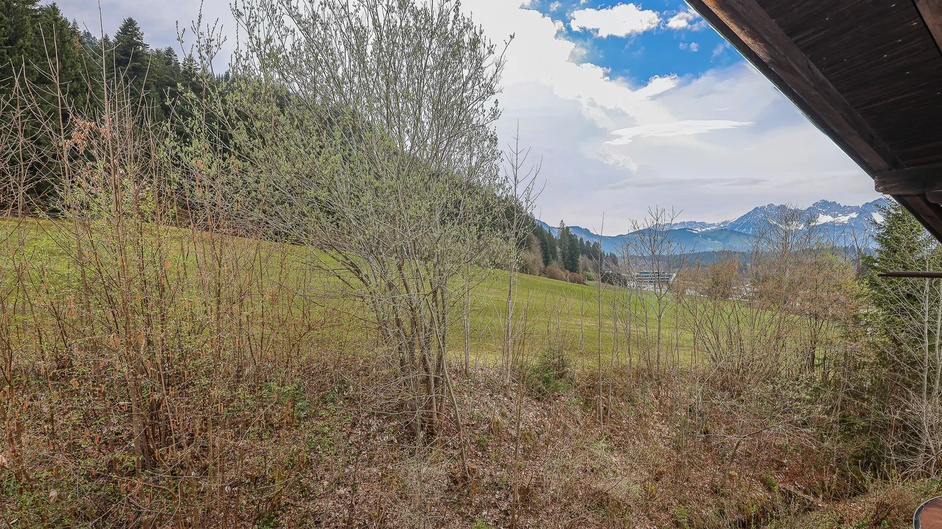 KITZIMMO-Einfamilienhaus am Fuße des Hahnenkamm an der Skipiste mieten - Immobilien Kitzbühel.