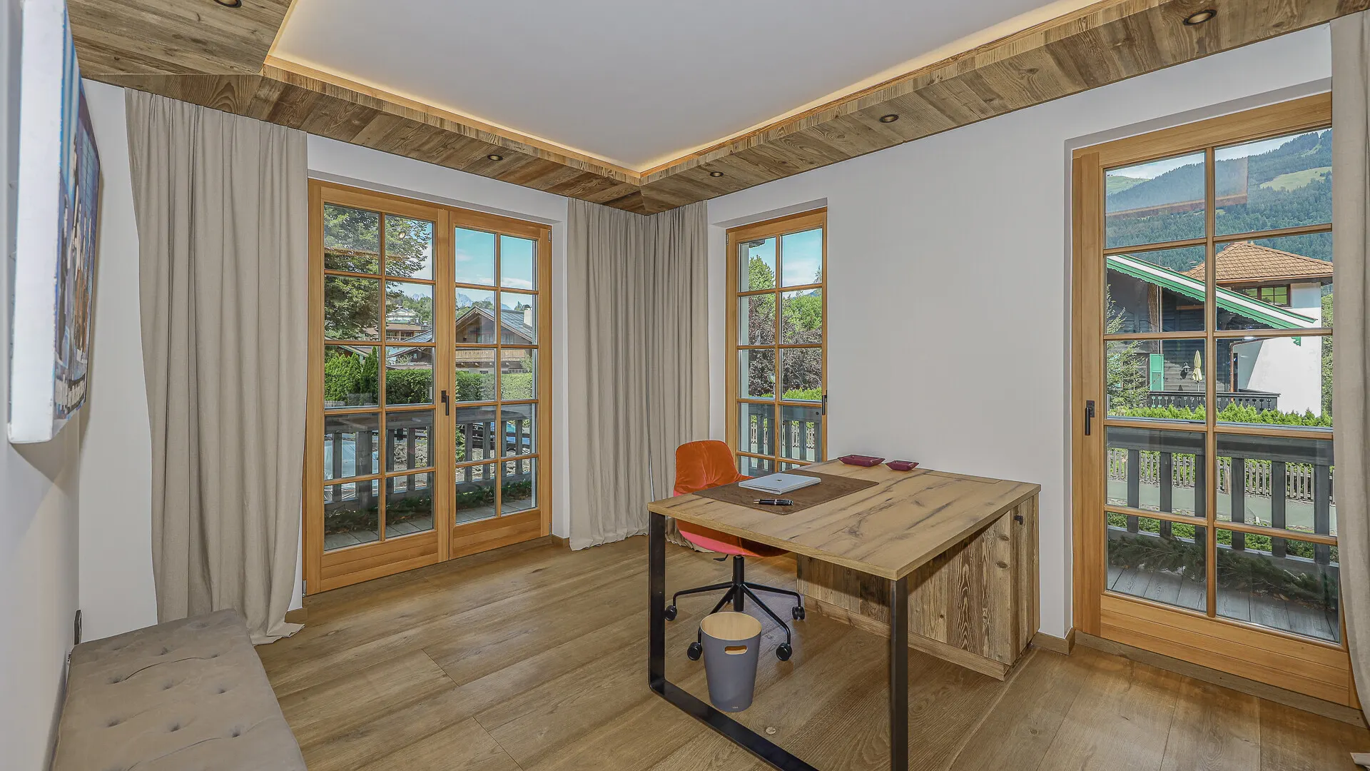 KITZIMMO-Luxuswohnung mit Pool in zentraler Toplage - Immobilien Kitzbühel.-4-25