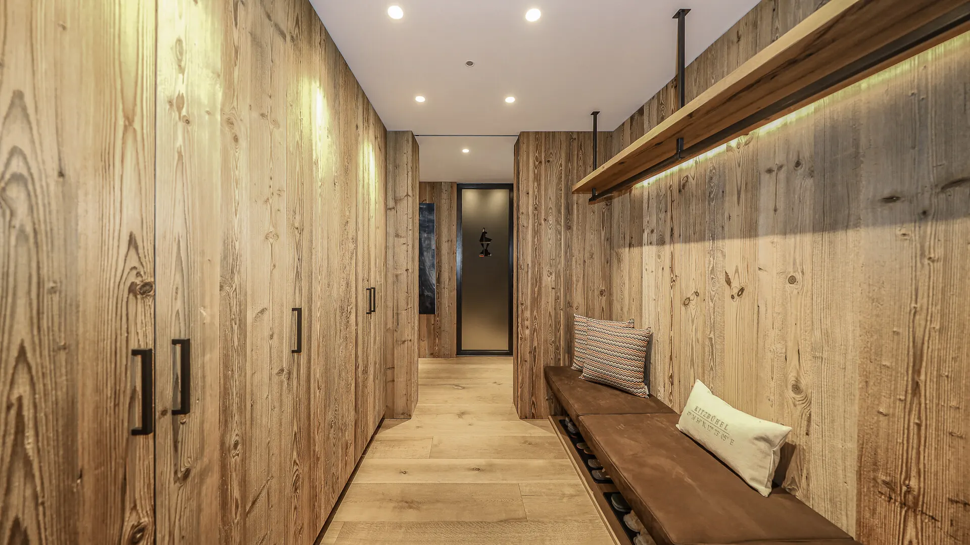 KITZIMMO-Luxuswohnung mit Pool in zentraler Toplage - Immobilien Kitzbühel.-4-15