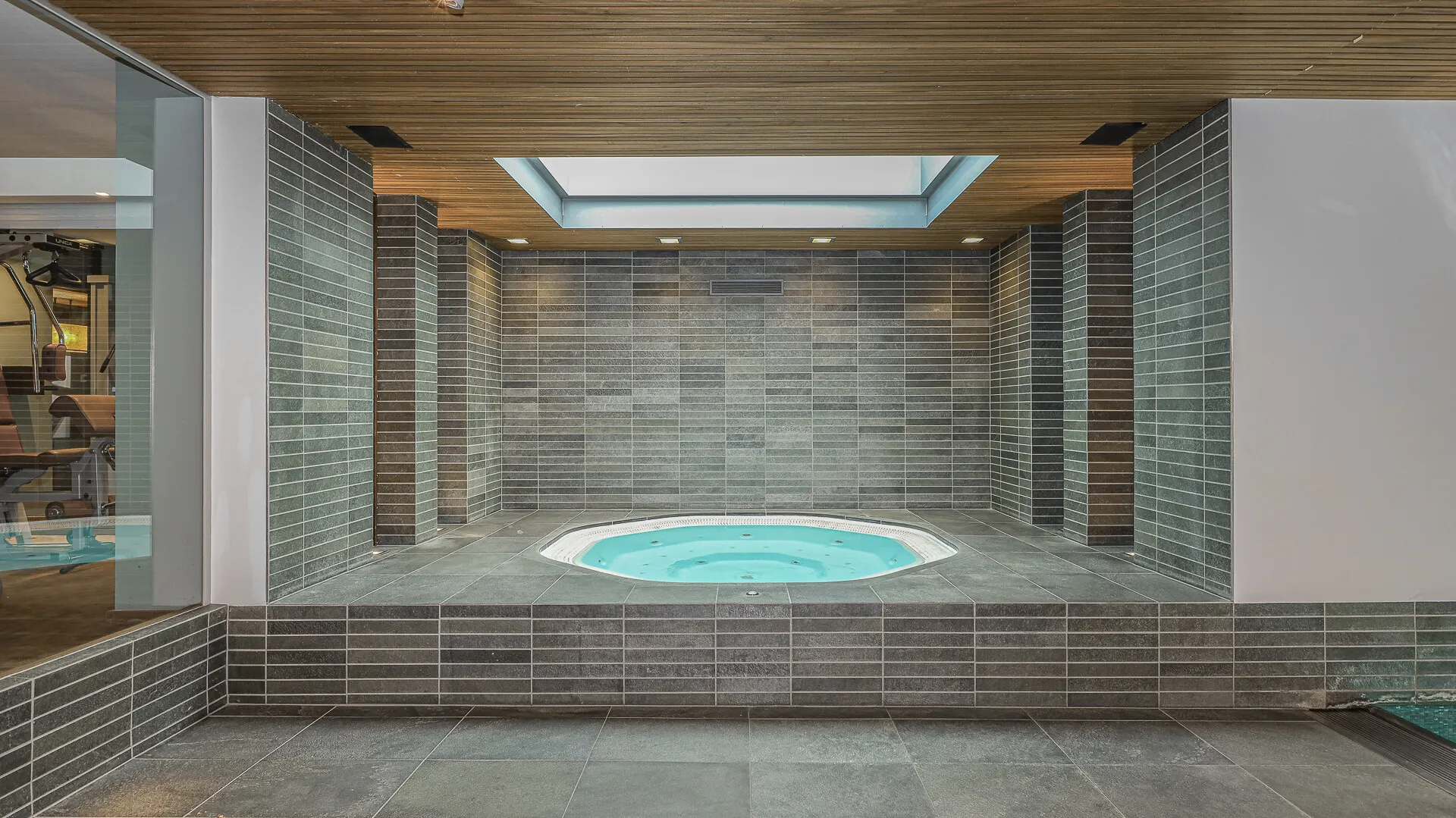 KITZIMMO-Luxuswohnung mit Pool in zentraler Toplage - Immobilien Kitzbühel.-4-32