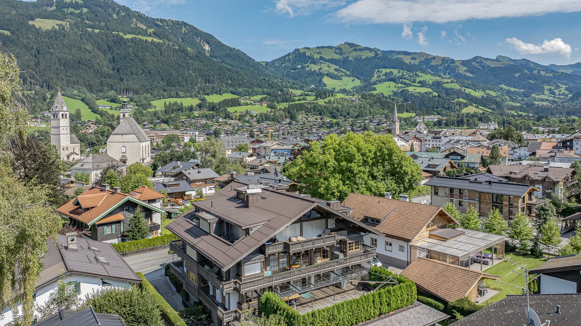 KITZIMMO-Luxuswohnung mit Pool in zentraler Toplage - Immobilien Kitzbühel.-4-2