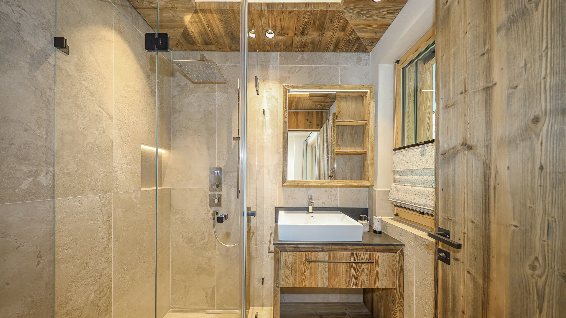 KITZIMMO-Luxus-Neubauvilla mit Pool in Toplage kaufen - Immobilien Ellmau.-27