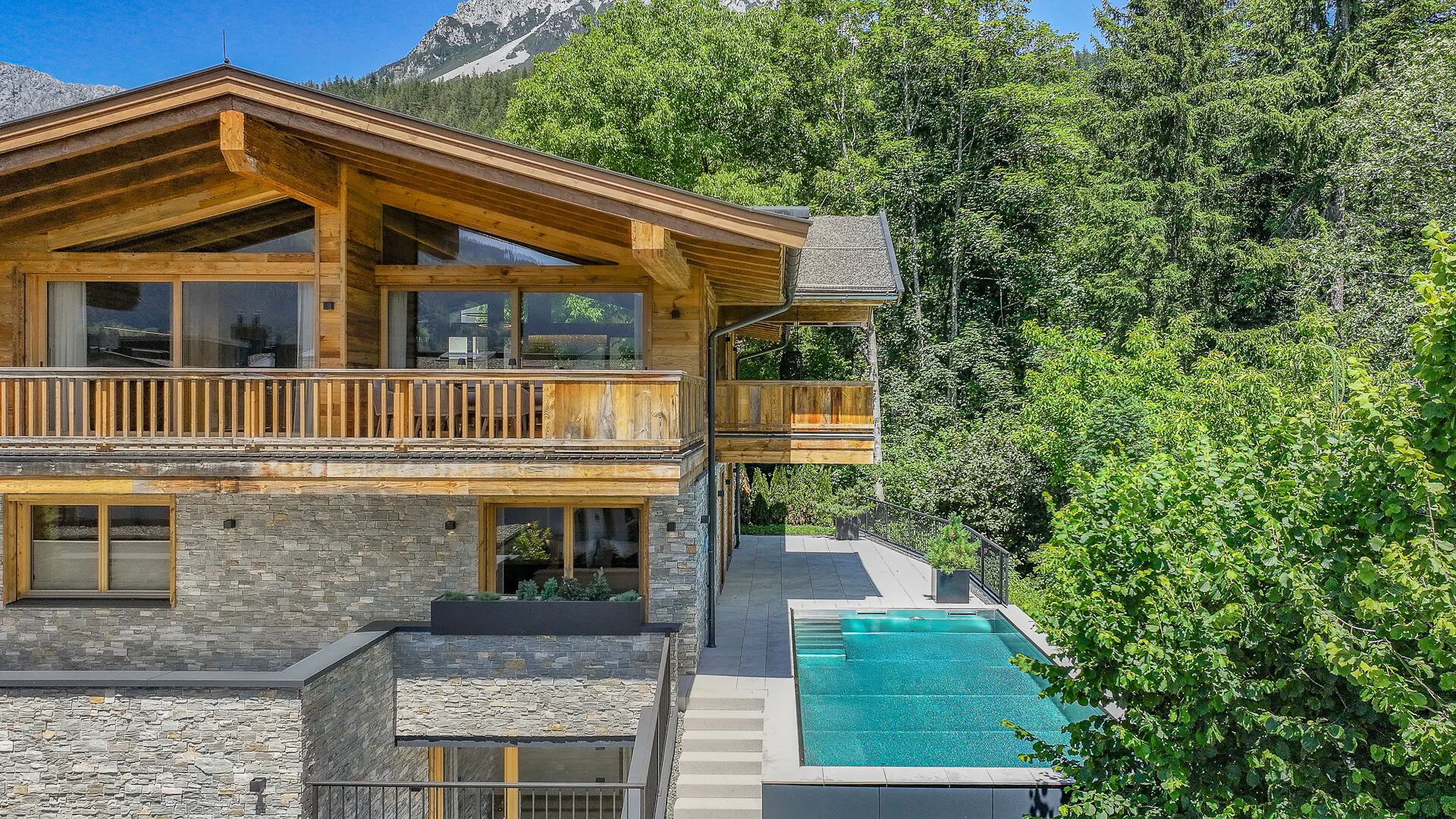 KITZIMMO-Luxus-Neubauvilla mit Pool in Toplage kaufen - Immobilien Ellmau.-2