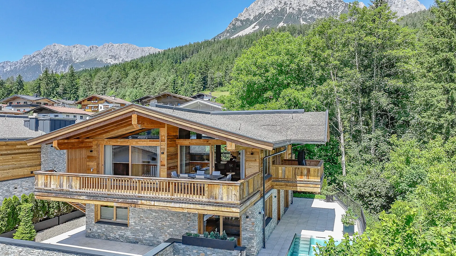 KITZIMMO-Luxus-Neubauvilla mit Pool in Toplage kaufen - Immobilien Ellmau.-4