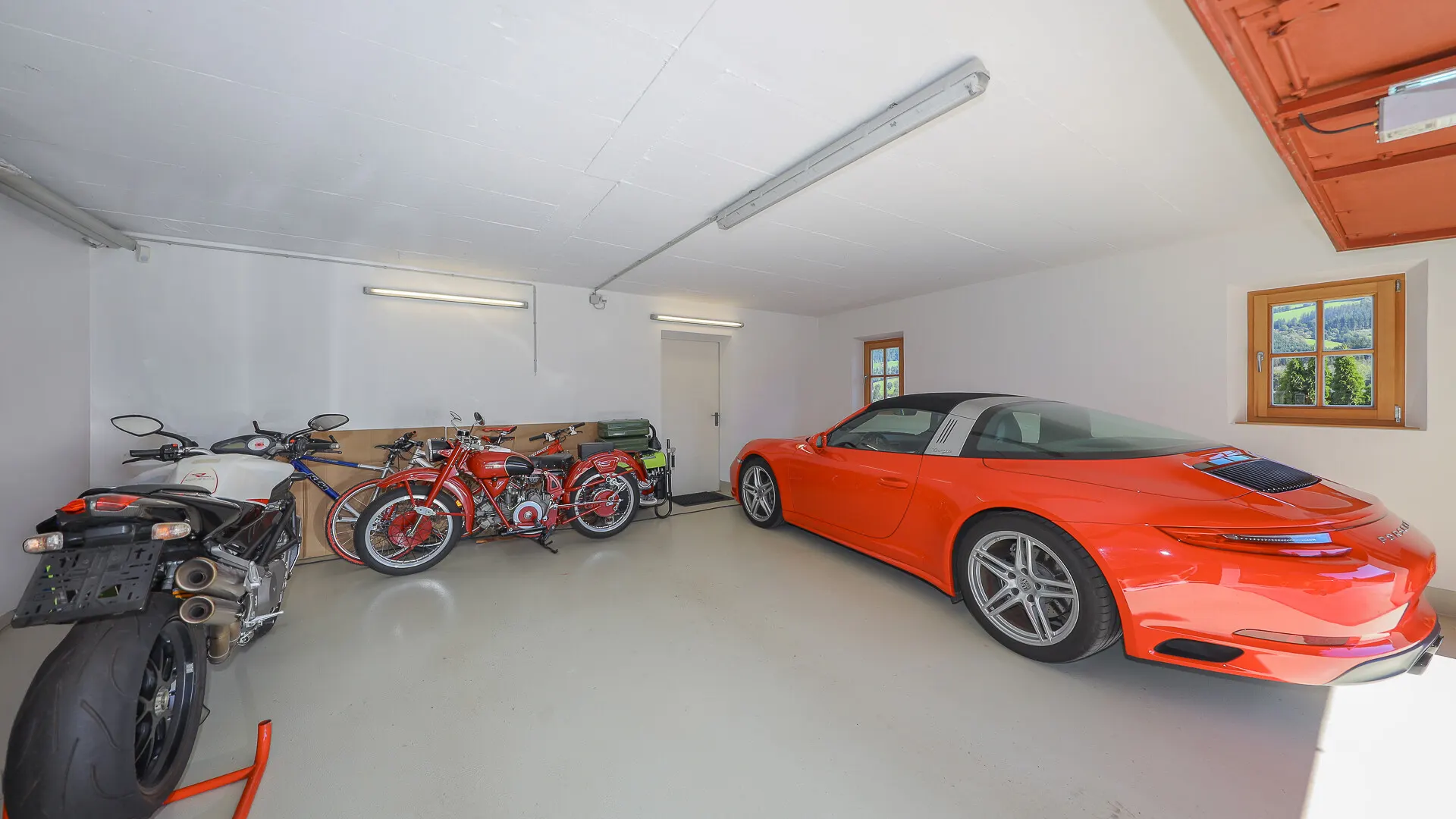 KITZIMMO-Exklusives Landhaus in traumhafter & unverbaubarer Aussichtslage - Immobilien Kitzbühel.-41