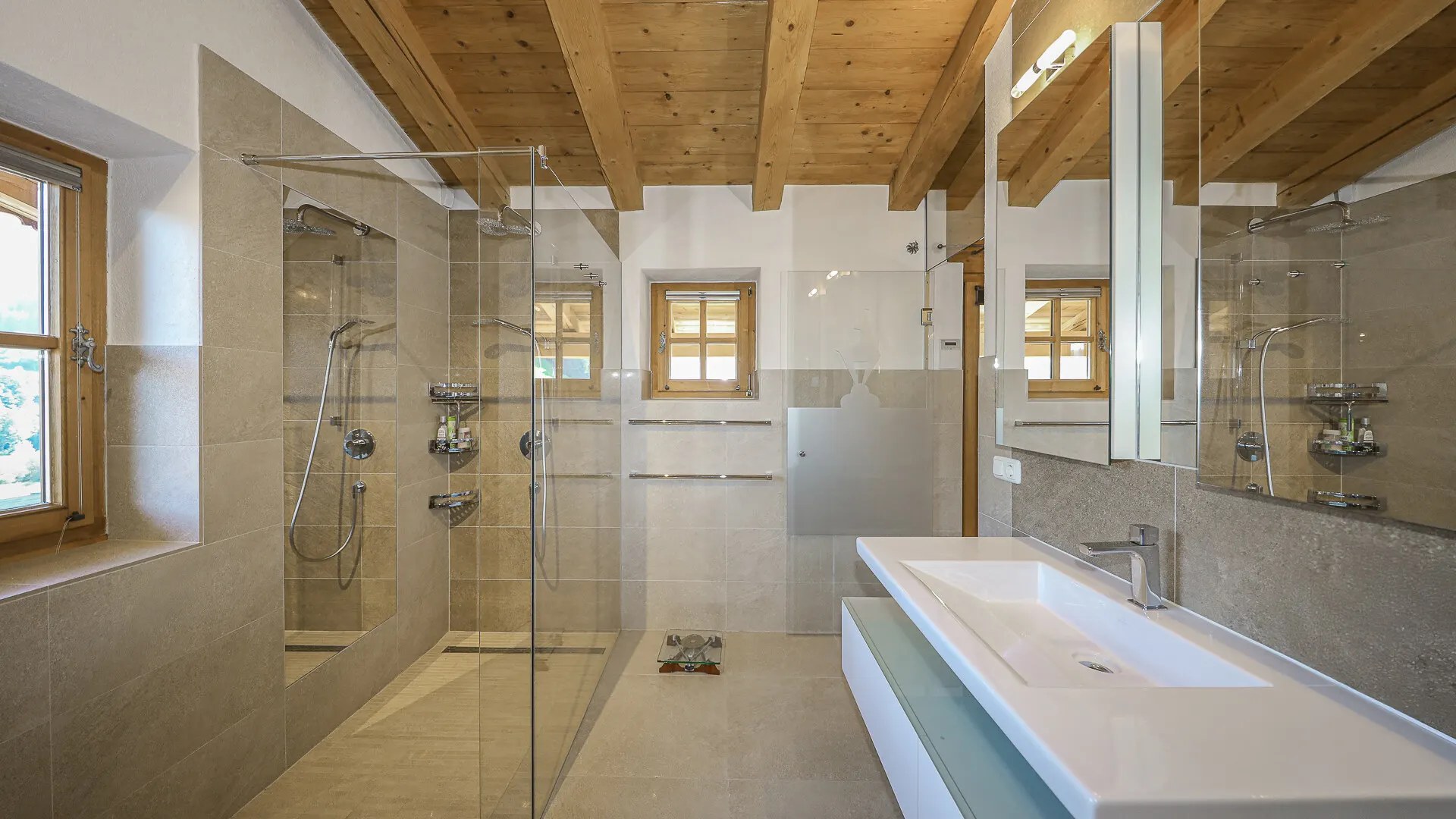 KITZIMMO-Exklusives Landhaus in traumhafter & unverbaubarer Aussichtslage - Immobilien Kitzbühel.-35