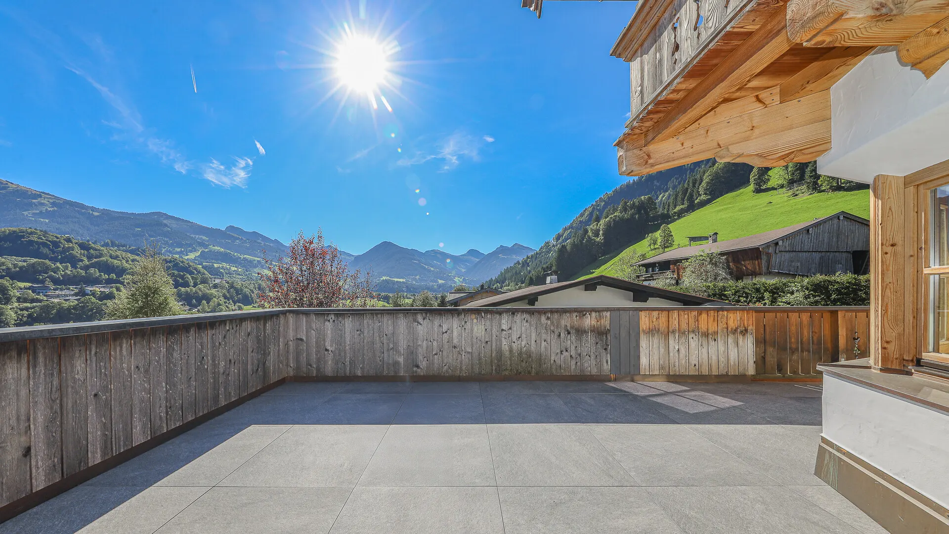 KITZIMMO-Exklusives Landhaus in traumhafter & unverbaubarer Aussichtslage - Immobilien Kitzbühel.-17
