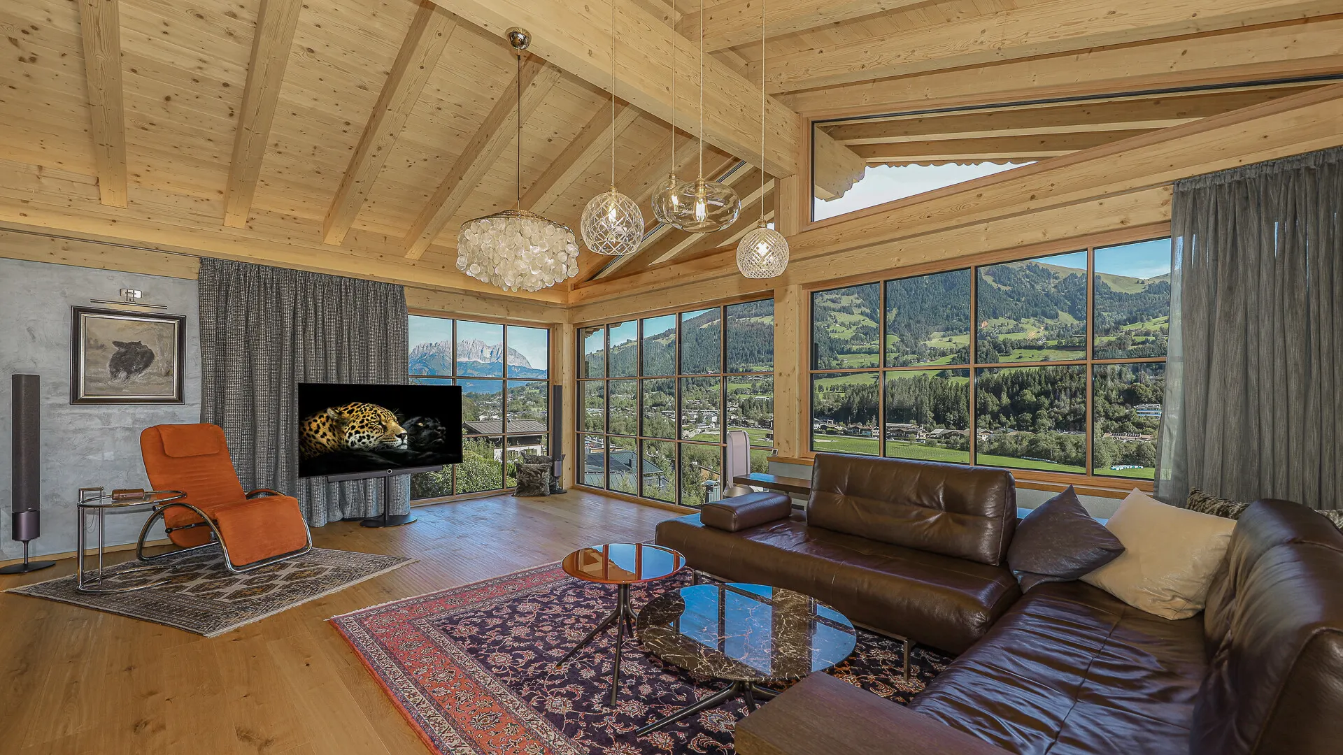 KITZIMMO-Exklusives Landhaus in traumhafter & unverbaubarer Aussichtslage - Immobilien Kitzbühel.-12