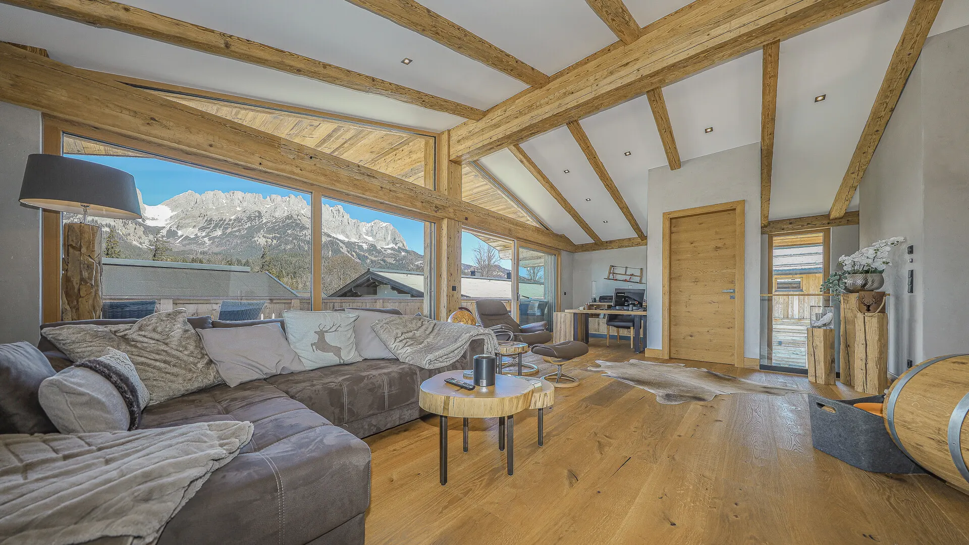 KITZIMMO-Luxuschalet mit Kaiserblick in unmittelbar am Skilift kaufen - Immobilien Going.-2