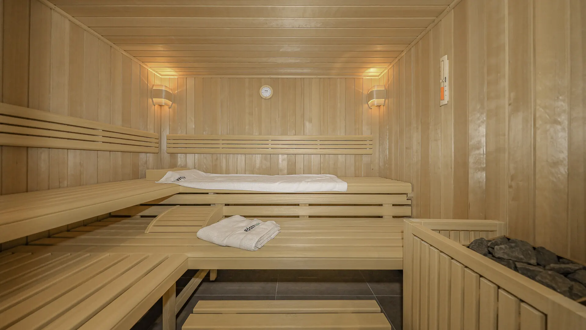 KITZIMMO-Luxuschalet mit Kaiserblick in unmittelbar am Skilift kaufen - Immobilien Going.-21