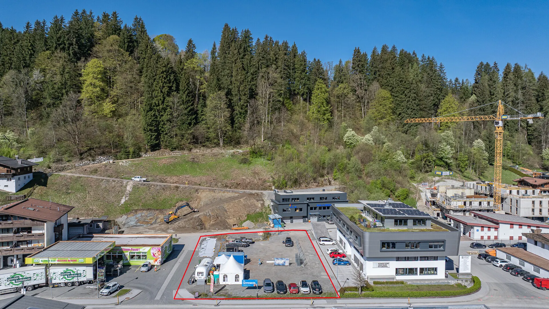 KITZIMMO-Gewerbegrundstück in Toplage direkt an der Ortsdurchfahrtsstraße - Kitzbühel.