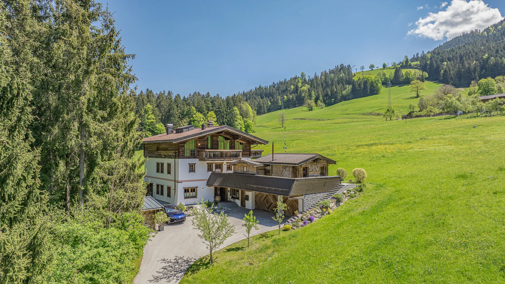 KITZIMMO-Luxusvilla mit Kaiserblick in Alleinlage kaufen - Immobilien Scheffau.-2