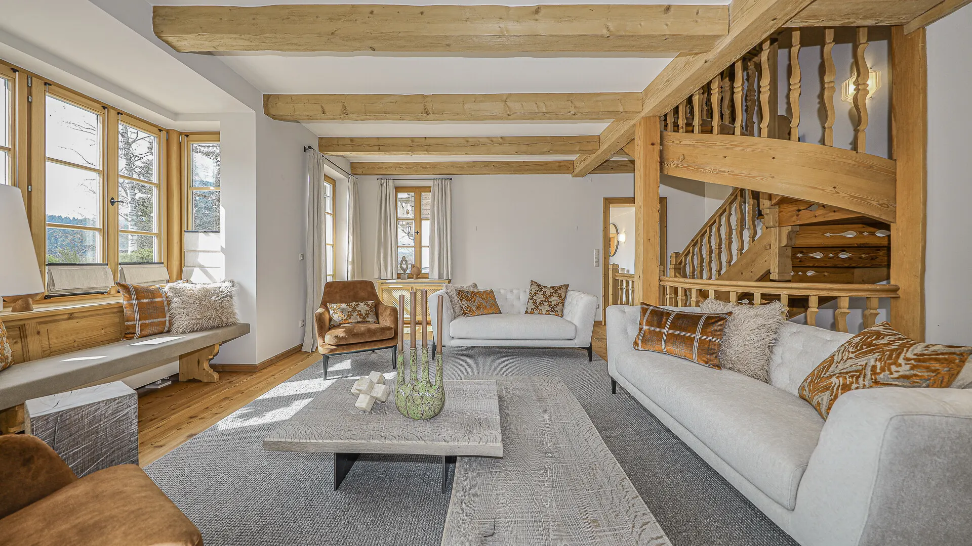 KITZIMMO-Exklusives Landhaus mit Pool in bester Lage - Immobilien Kitzbühel.-5