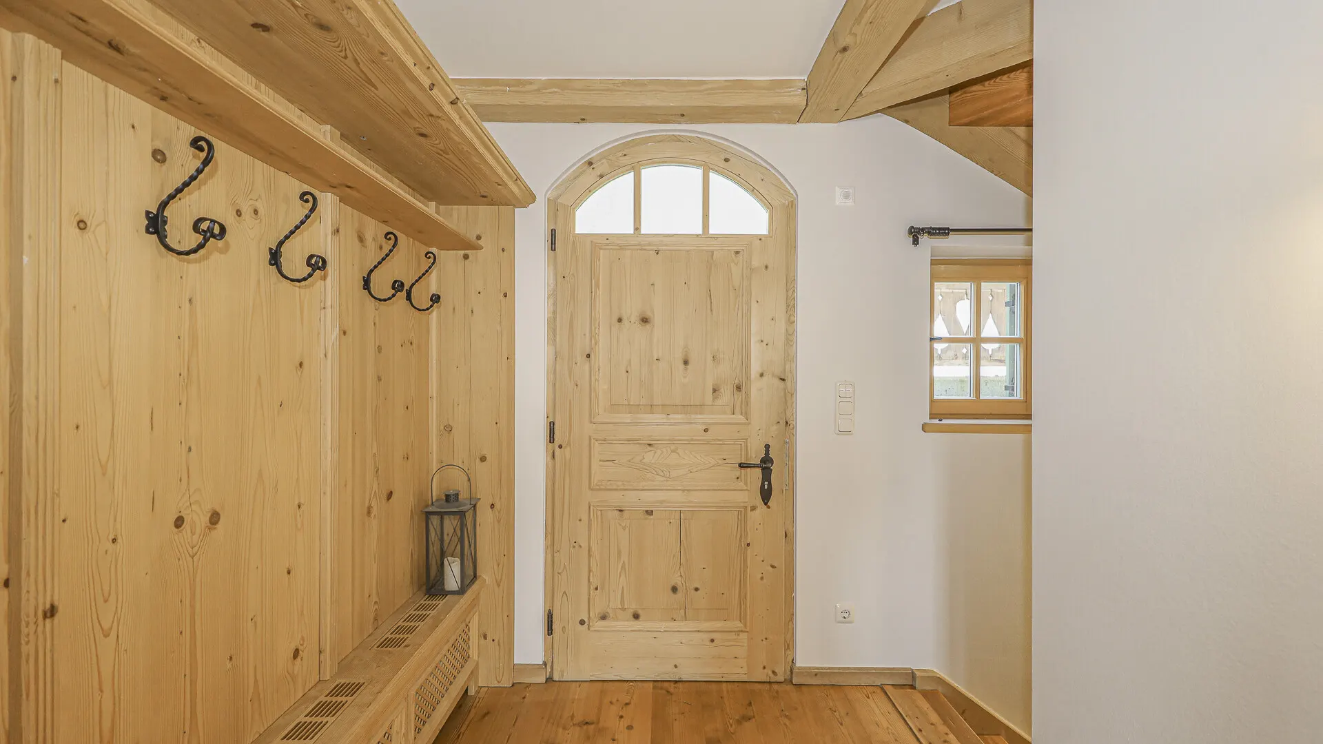 KITZIMMO-Exklusives Landhaus mit Pool in bester Lage - Immobilien Kitzbühel.-25
