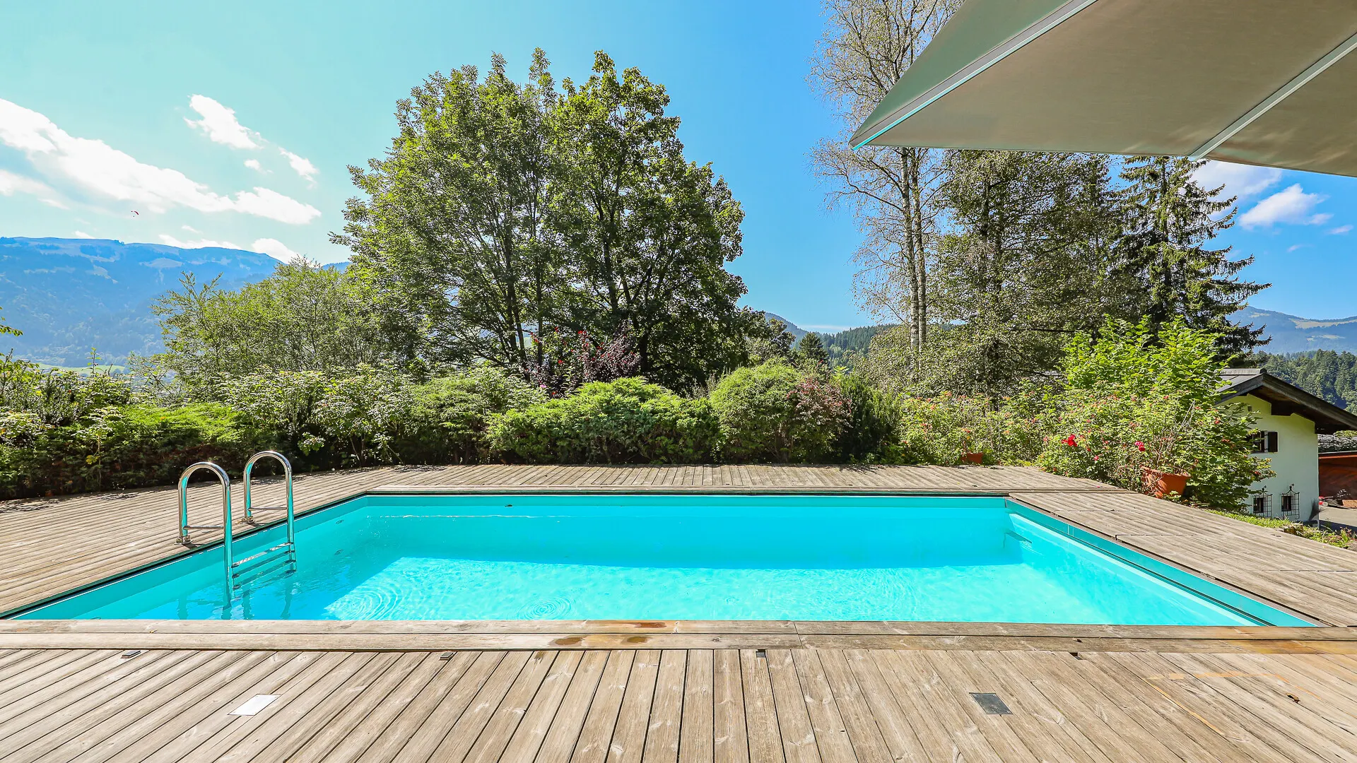 KITZIMMO-Exklusives Landhaus mit Pool in bester Lage - Immobilien Kitzbühel.-10