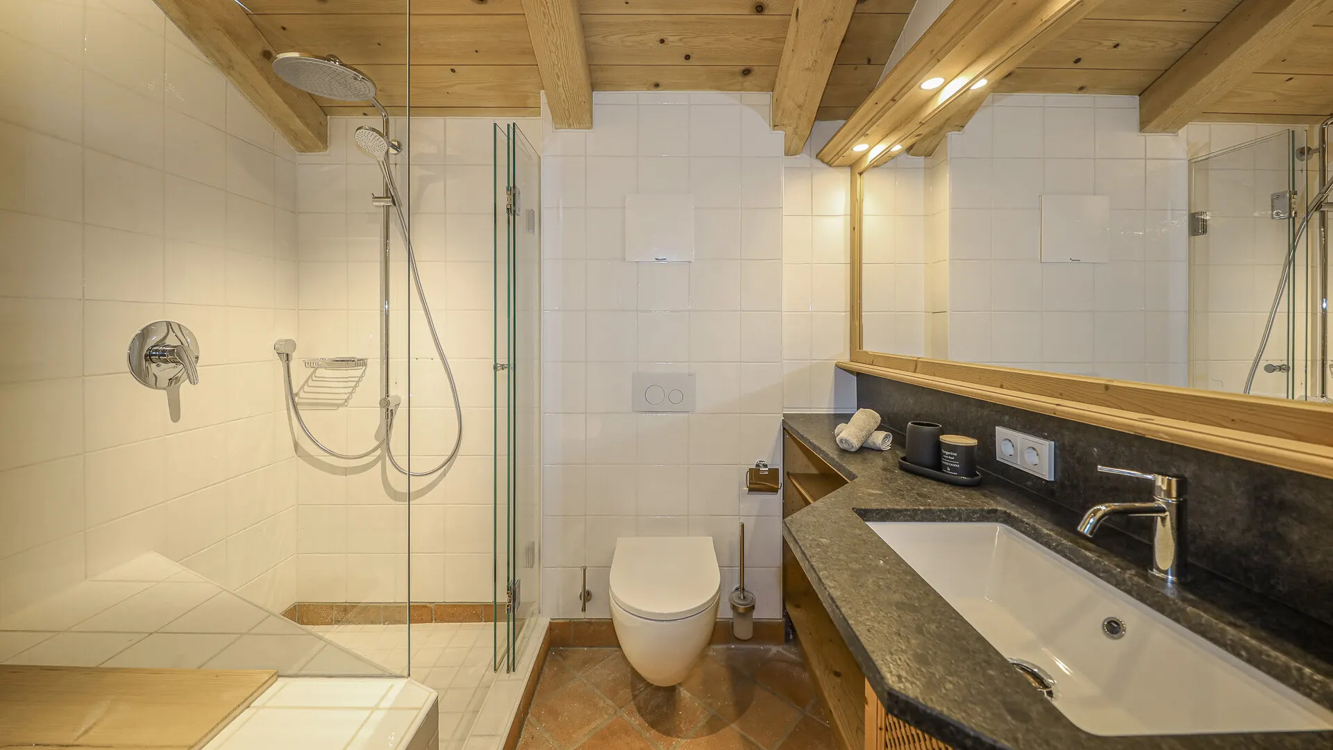KITZIMMO-Exklusives Landhaus mit Pool in bester Lage - Immobilien Kitzbühel.-19