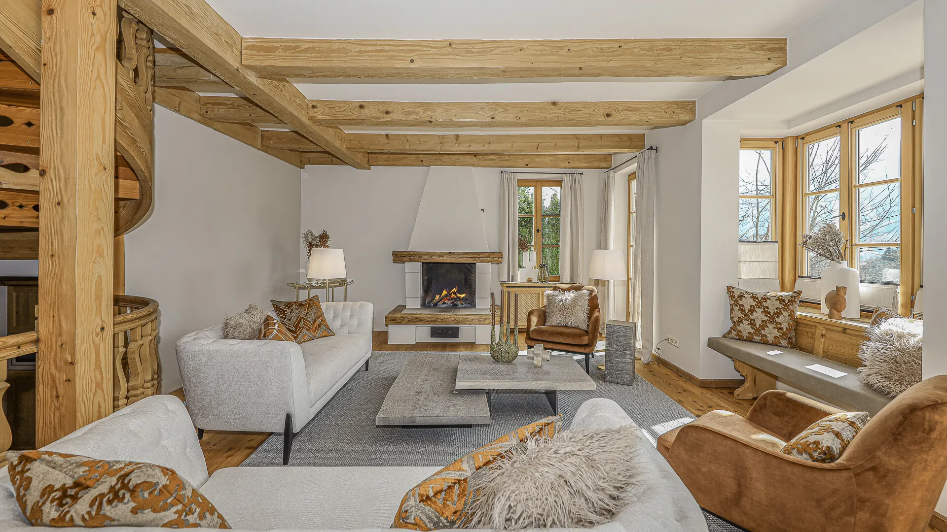 KITZIMMO-Exklusives Landhaus mit Pool in bester Lage - Immobilien Kitzbühel.-3