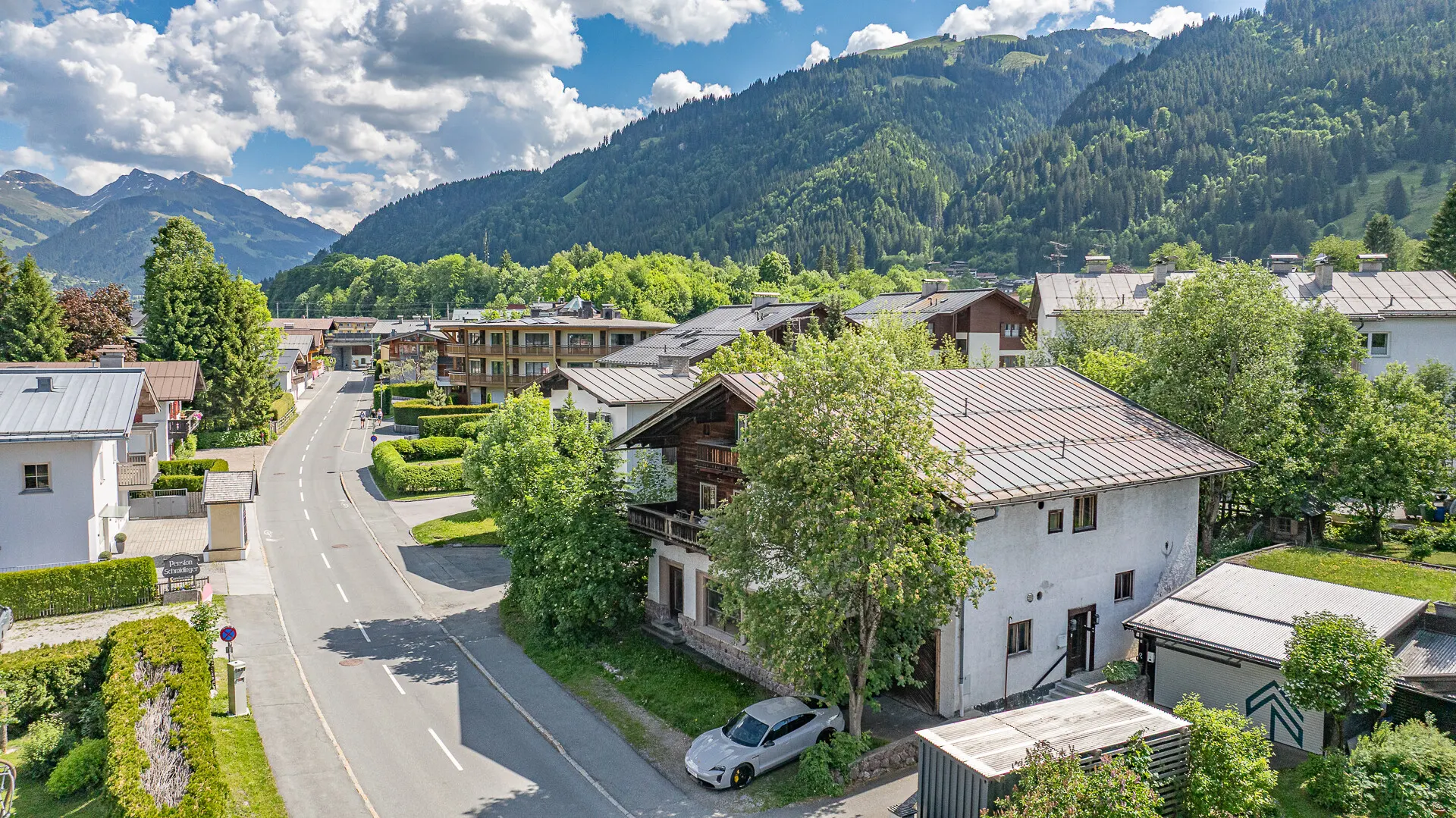 KITZIMMO-Stadthaus im Zentrum mit großem Potenzial kaufen - Immobilien Kitzbühel.