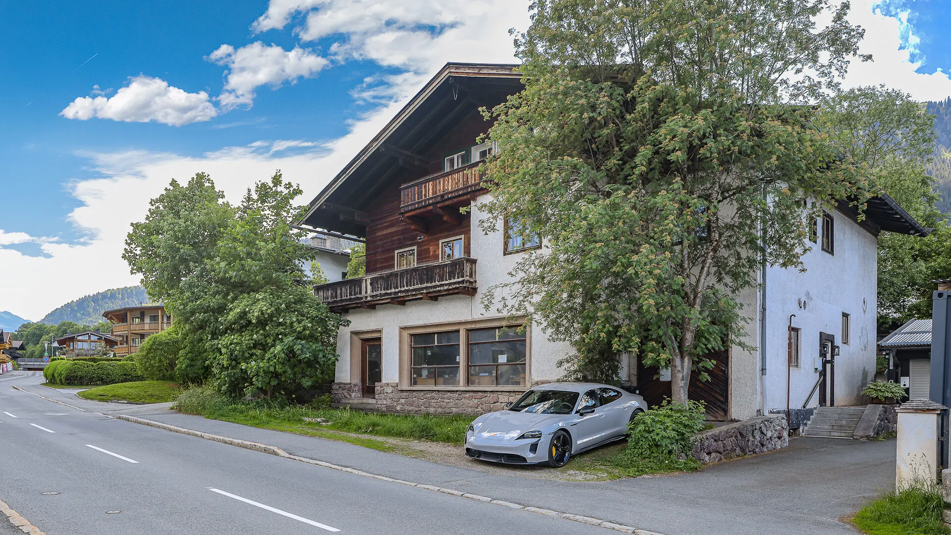 KITZIMMO-Stadthaus im Zentrum mit großem Potenzial kaufen - Immobilien Kitzbühel.