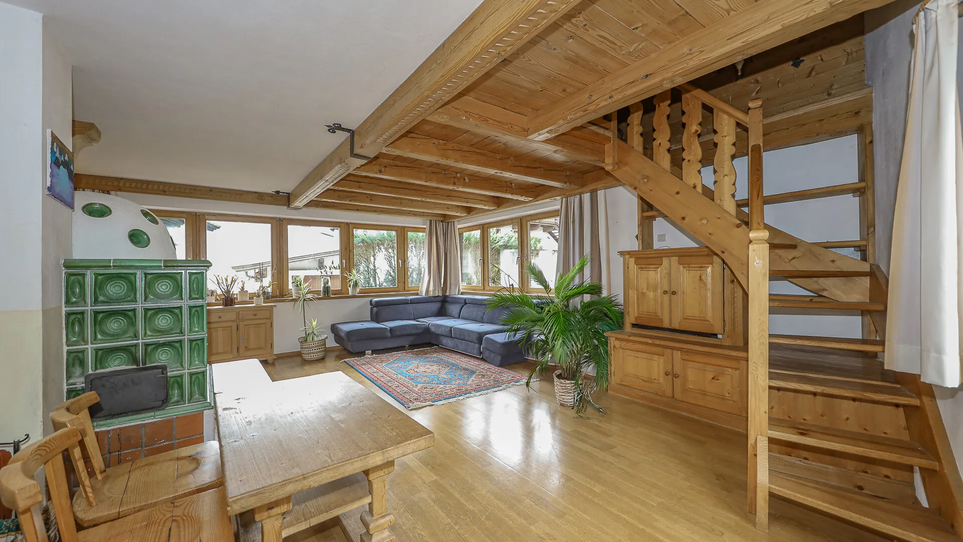 KITZIMMO-Einfamilienhaus am Fuße des Hahnenkamm an der Skipiste mieten - Immobilien Kitzbühel.