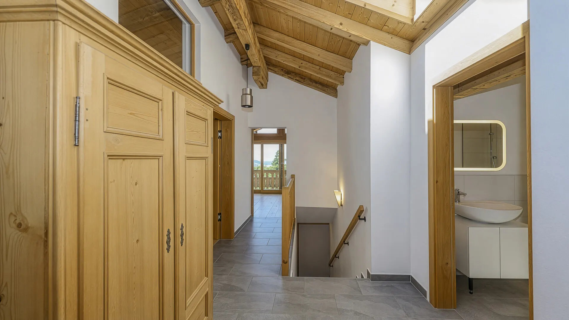 KITZIMMO-Penthouse mit Freizeitwohnsitz in einem Bauernhaus in Alleinlage - Immobilien Westendorf.