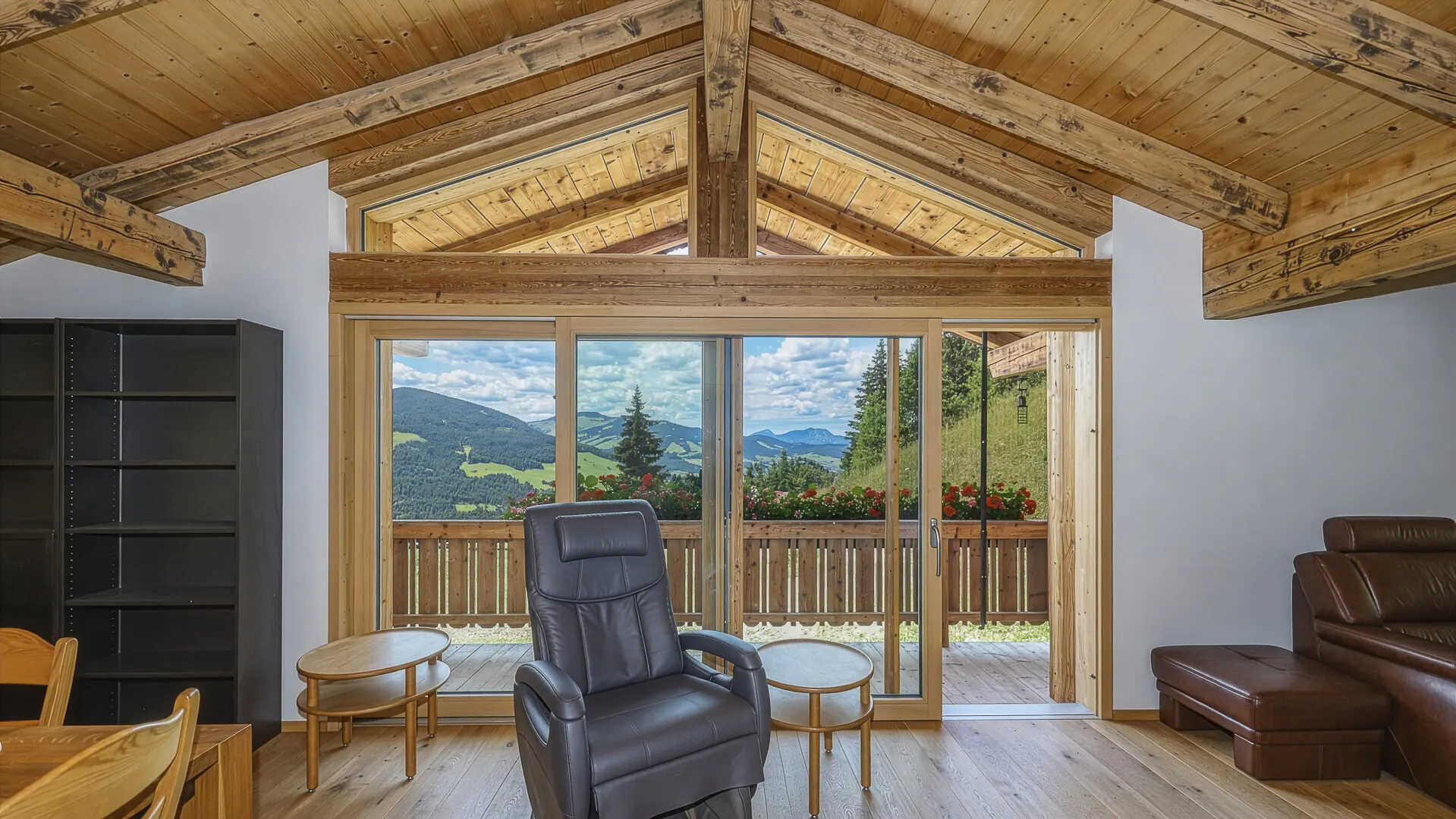 KITZIMMO-Penthouse mit Freizeitwohnsitz in einem Bauernhaus in Alleinlage - Immobilien Westendorf.