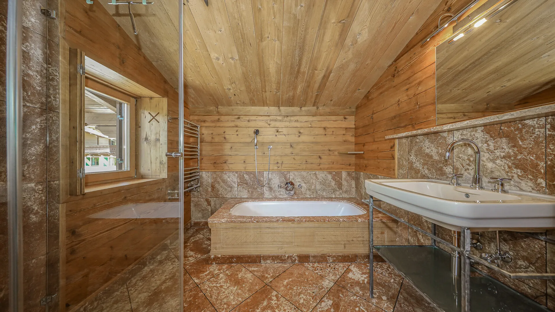 Exklusive Dachgeschosswohnung am Sonnberg mit Blick über Kitzbühel - KITZIMMO