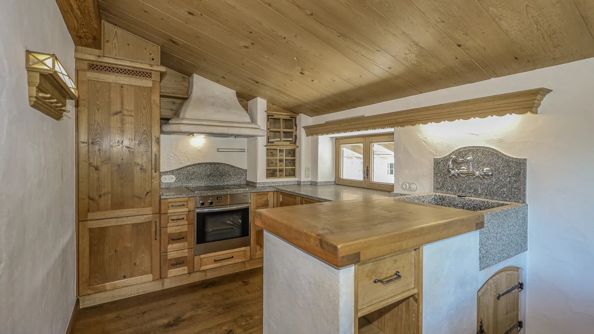 Exklusive Dachgeschosswohnung am Sonnberg mit Blick über Kitzbühel - KITZIMMO