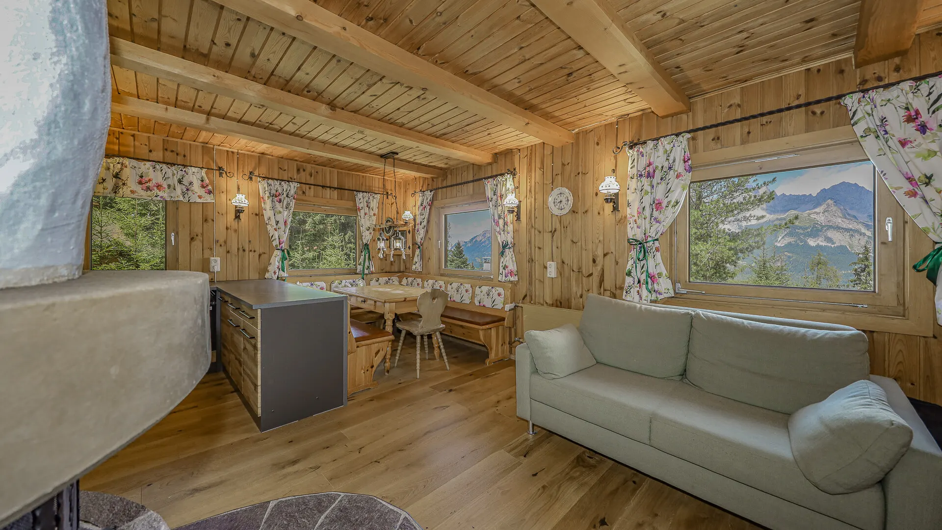 KITZIMMO-Freizeitwohnsitz mit unverbautem Kaiserblick - Ski in / Ski out - Immobilien Ellmau.