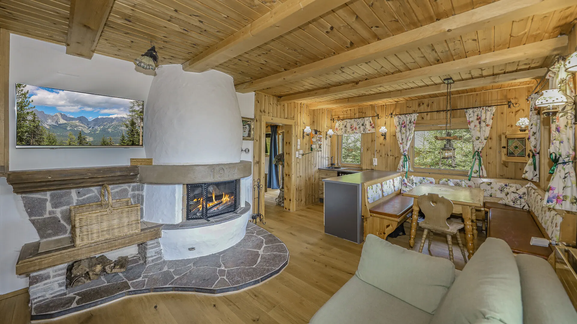 KITZIMMO-Freizeitwohnsitz mit unverbautem Kaiserblick - Ski in / Ski out - Immobilien Ellmau.