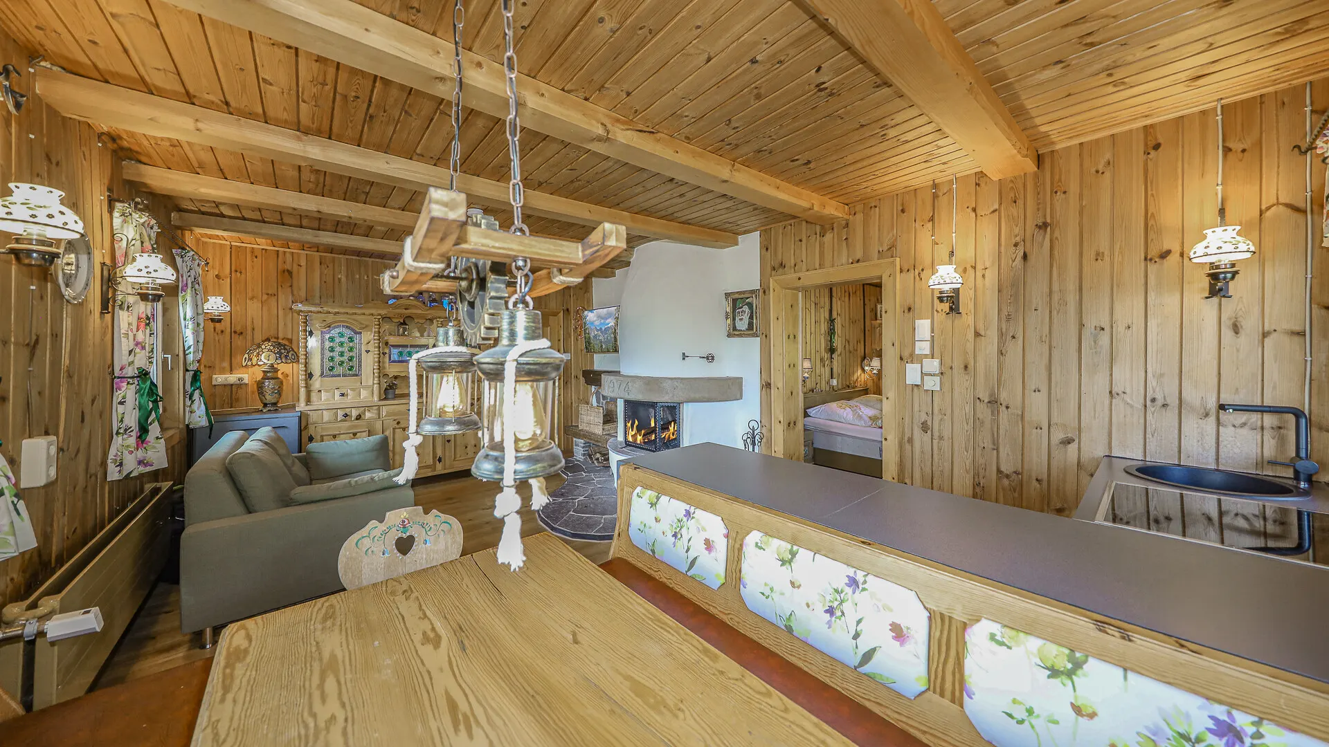 KITZIMMO-Freizeitwohnsitz mit unverbautem Kaiserblick - Ski in / Ski out - Immobilien Ellmau.