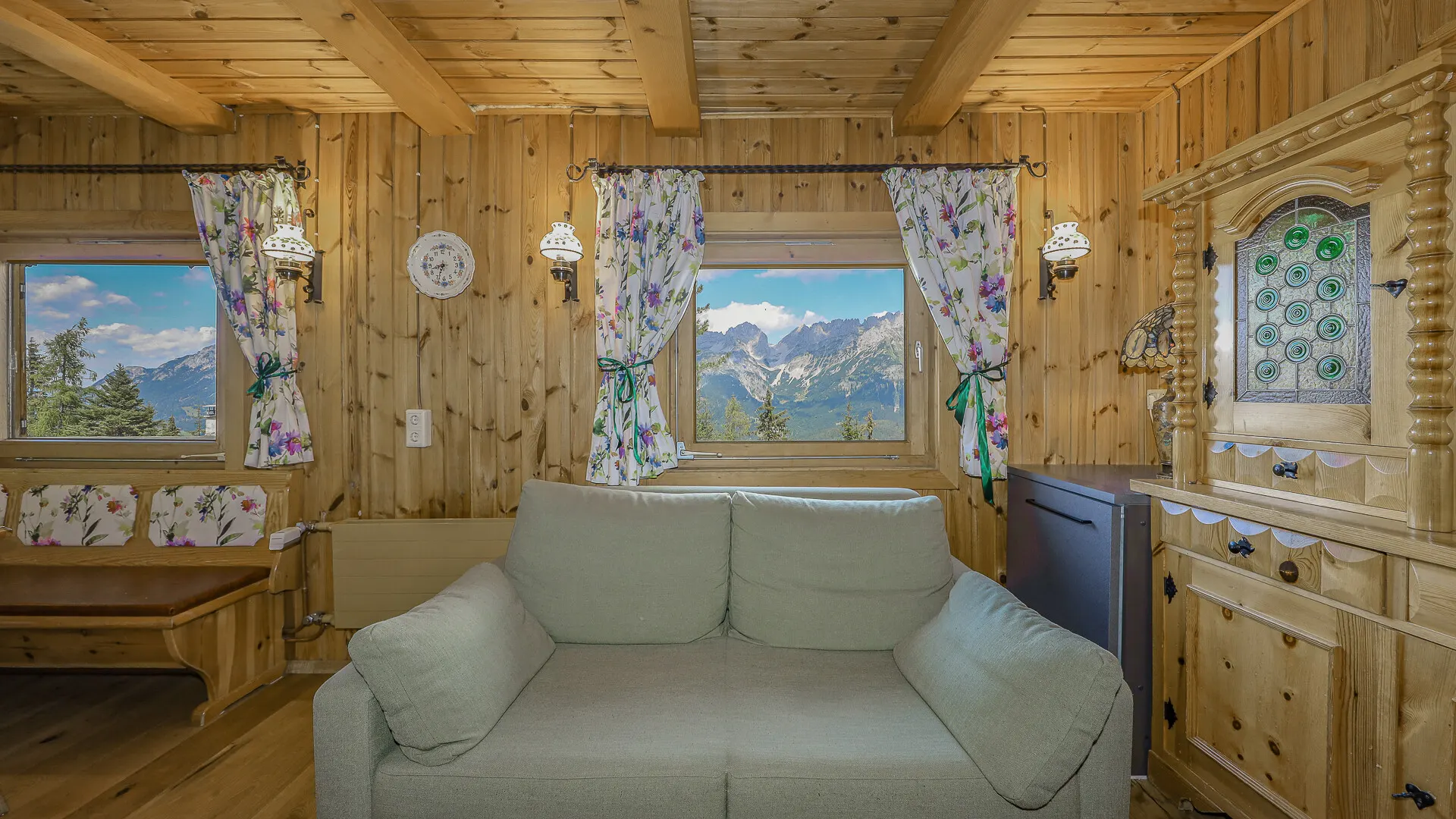 KITZIMMO-Freizeitwohnsitz mit unverbautem Kaiserblick - Ski in / Ski out - Immobilien Ellmau.