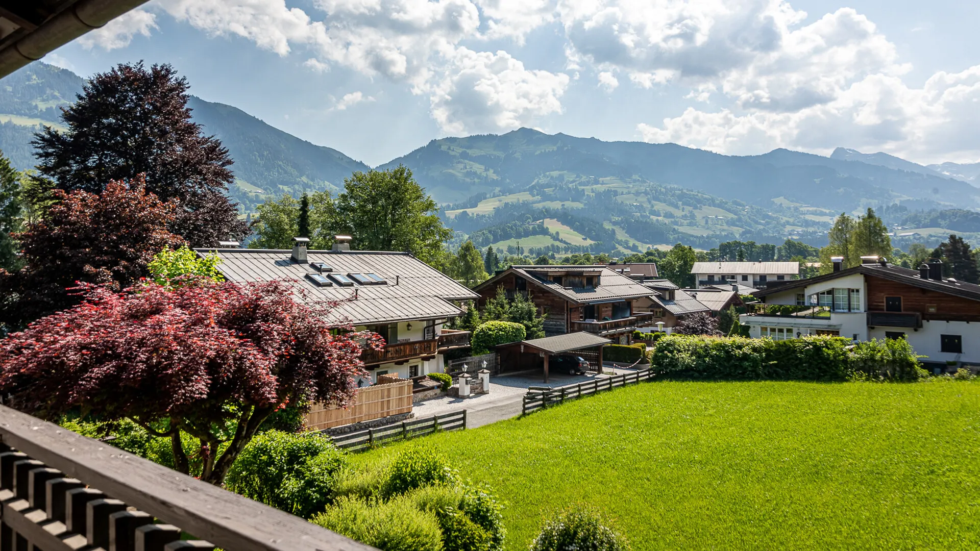 KITZIMMO-Domizil mit Potenzial in zentrumsnaher Ruhelage - Ski Out - Immobilien Kitzbühel.